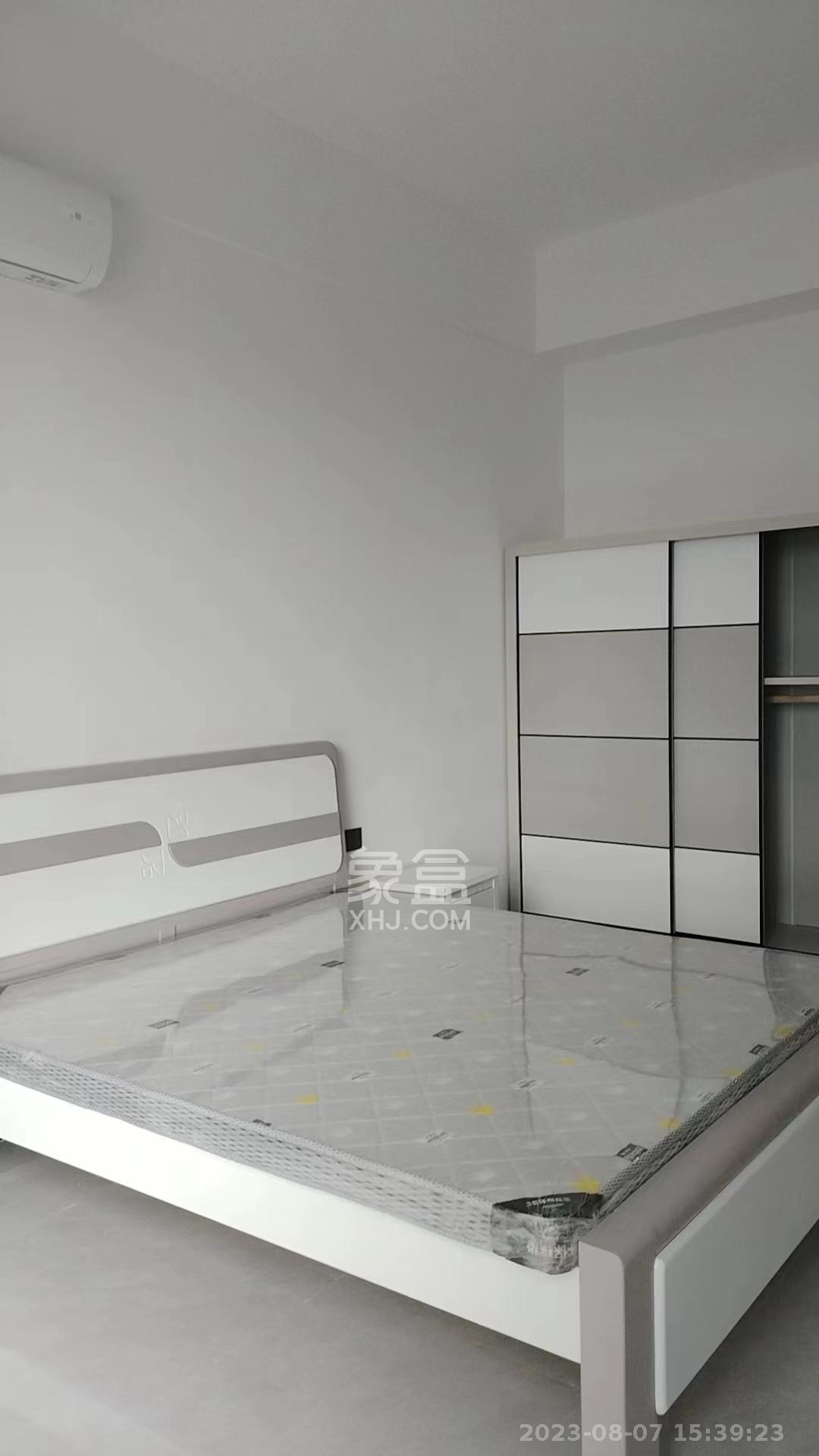 长龙湾  1室1厅1卫   1200.00元/月室内图