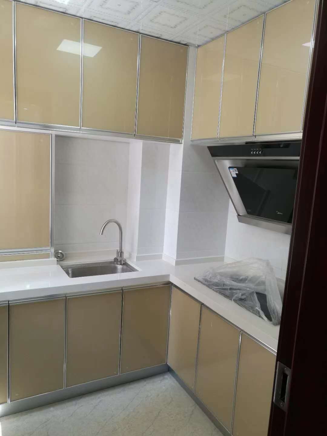 美的林城时代  2室1厅1卫   2300.00元/月室内图