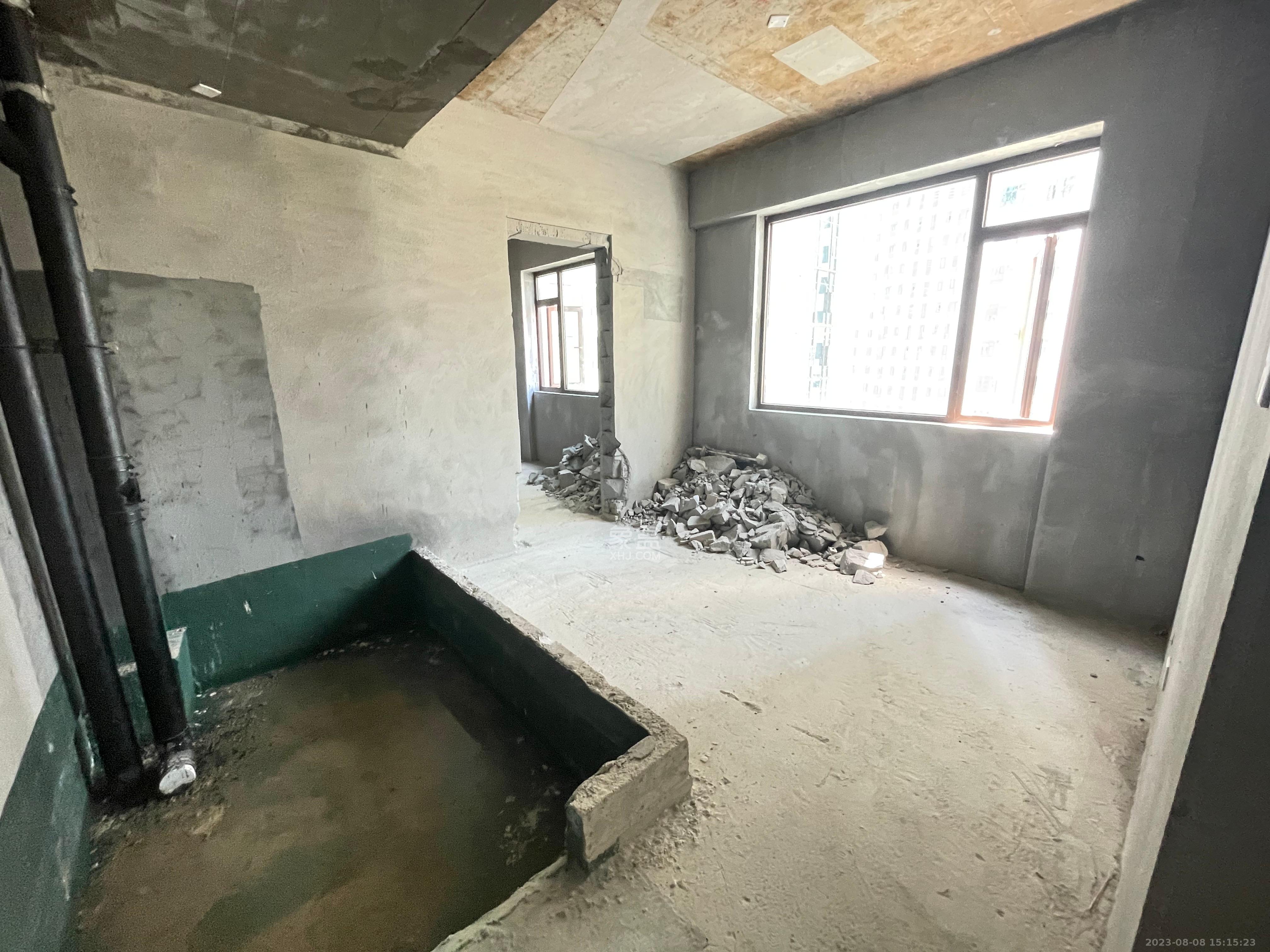 富兴时代御城  4室2厅2卫   10000.00元/月室内图
