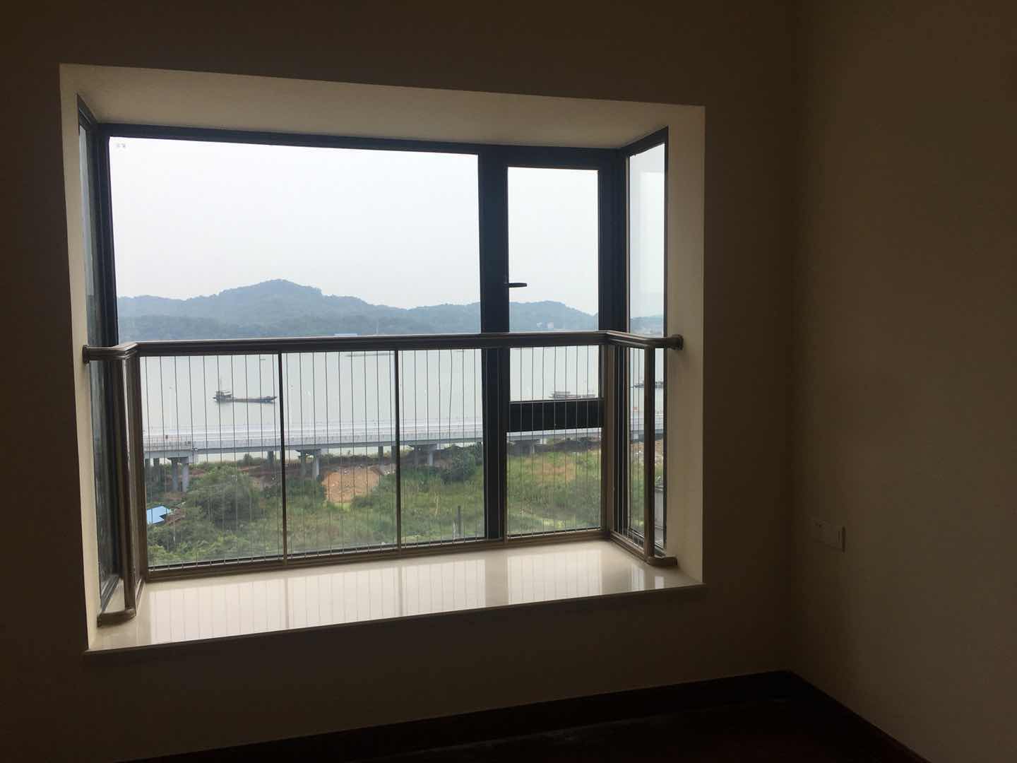 恒大南湖半岛  3室2厅2卫   2300.00元/月室内图