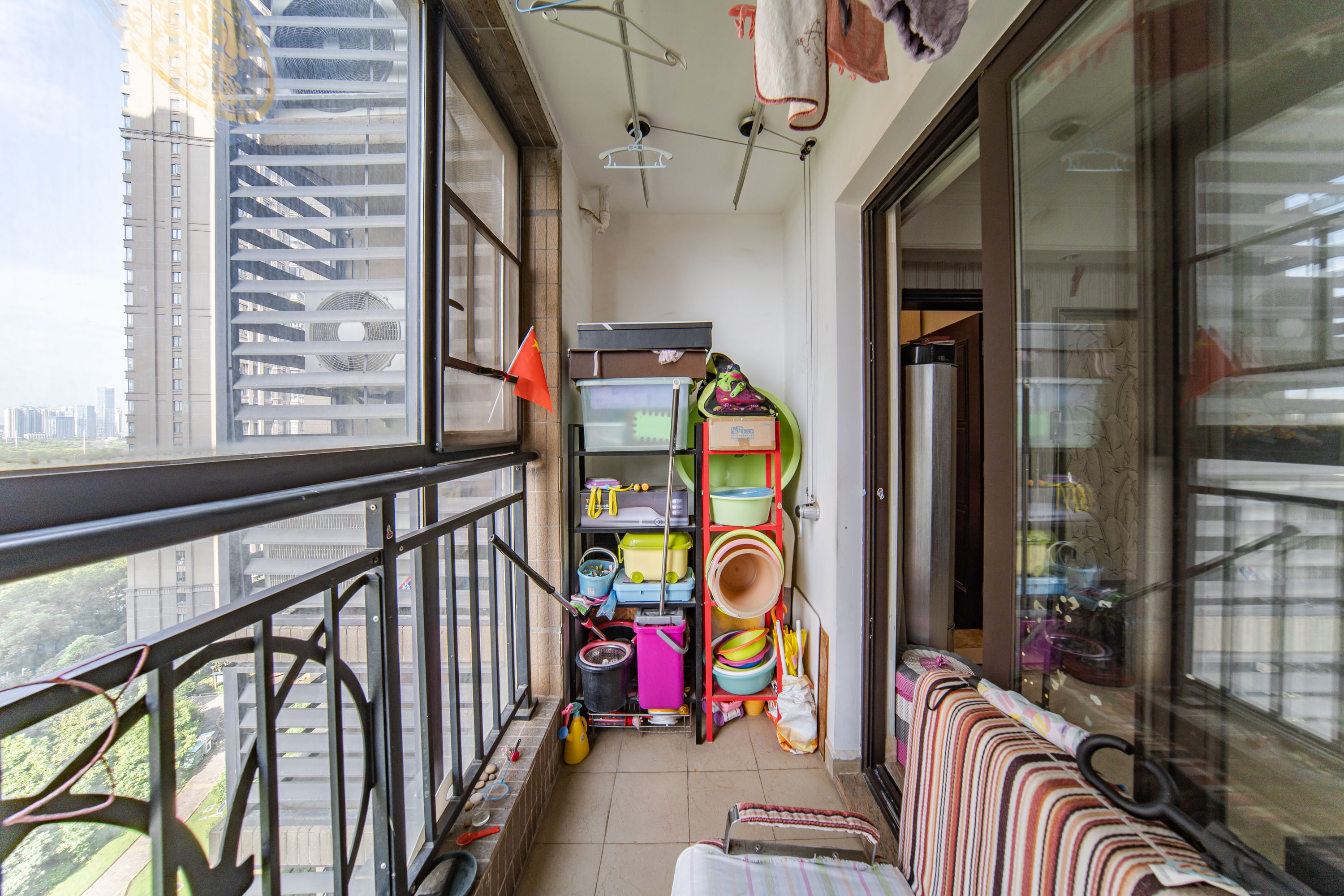 中海国际一期  3室2厅1卫    83.0万其他