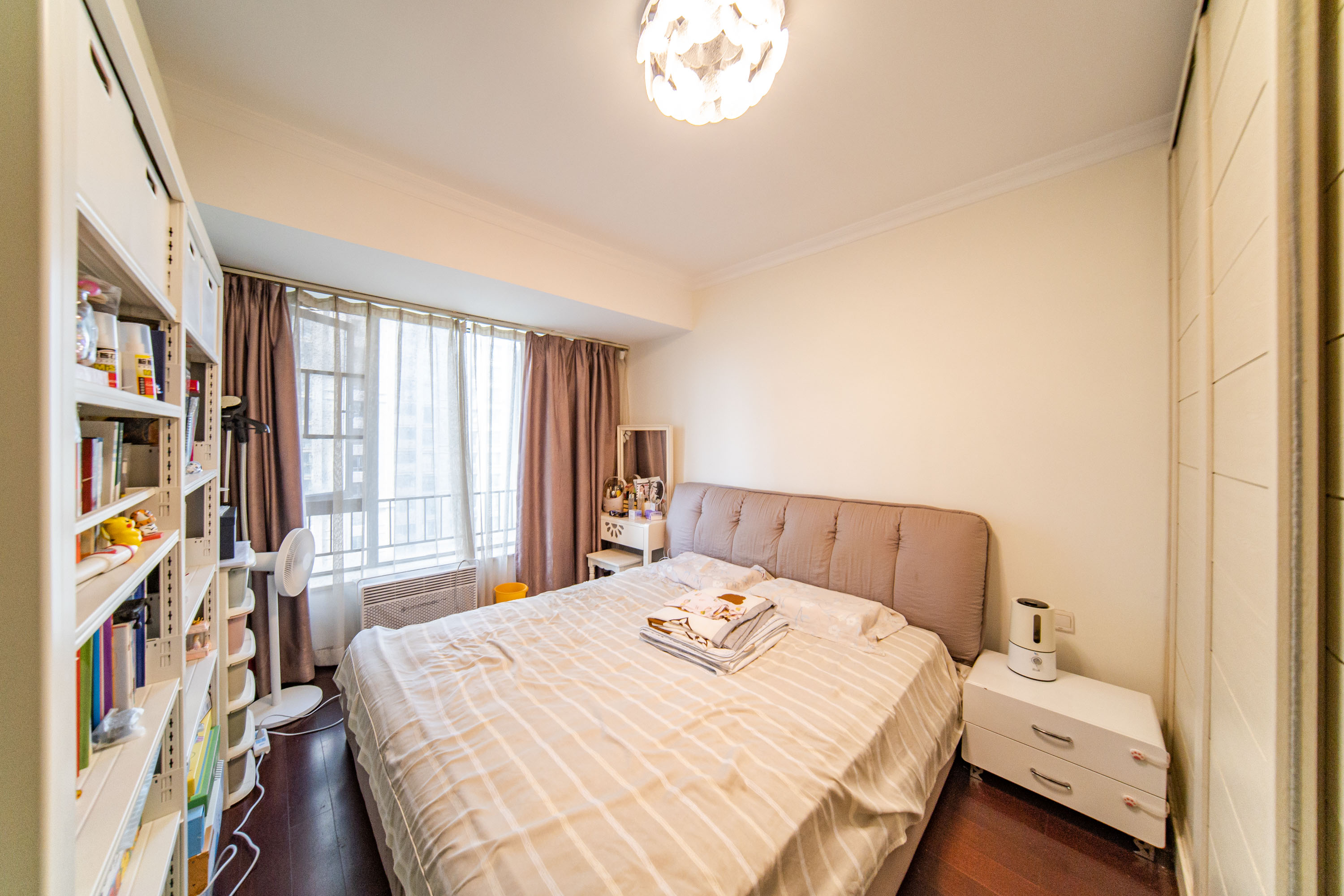 中海国际一期  3室2厅1卫    83.0万卧室