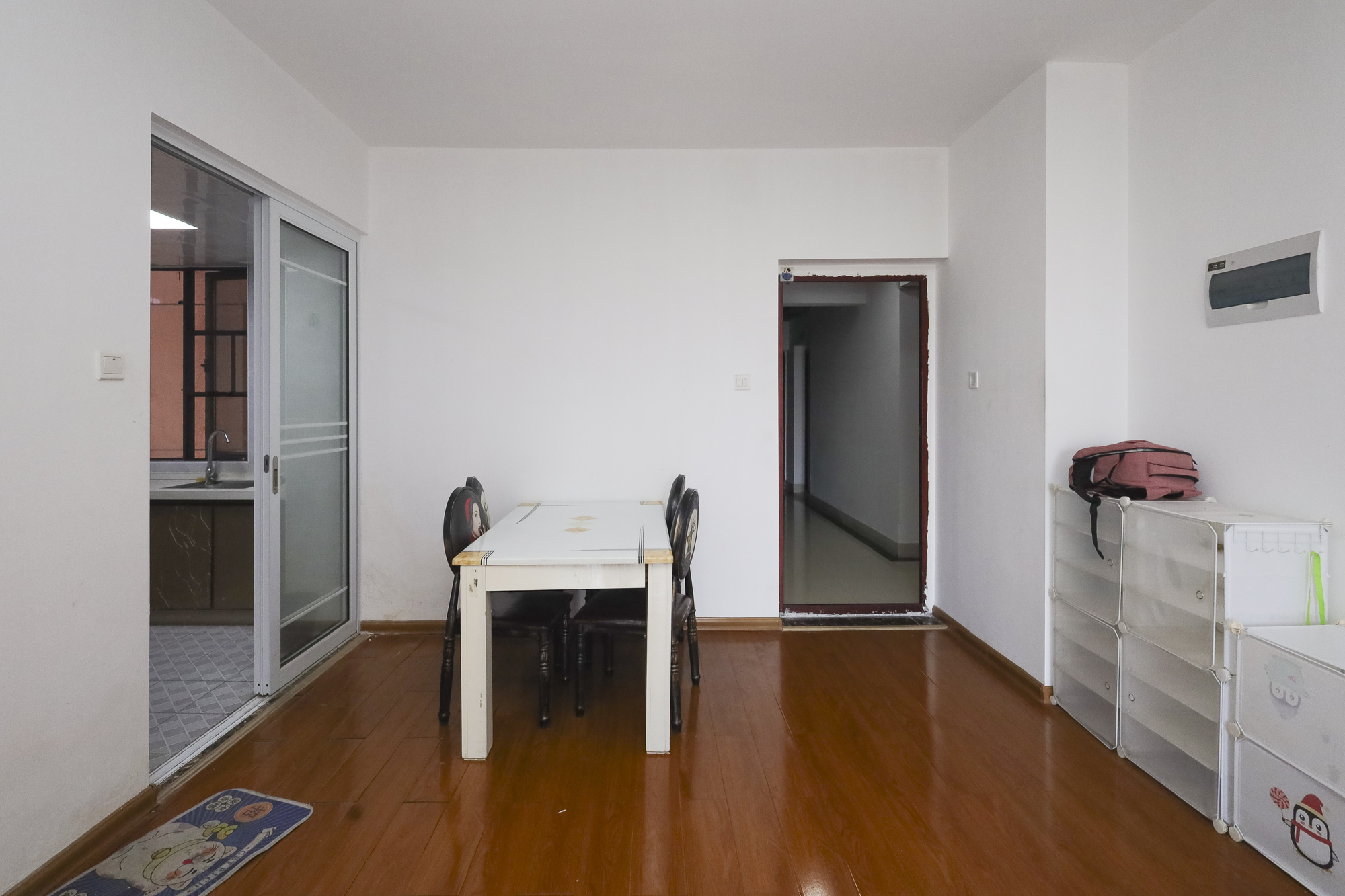 联晟大厦 3室2厅2卫 110.0万 联晟大厦 3室2厅2卫 110.0万客厅