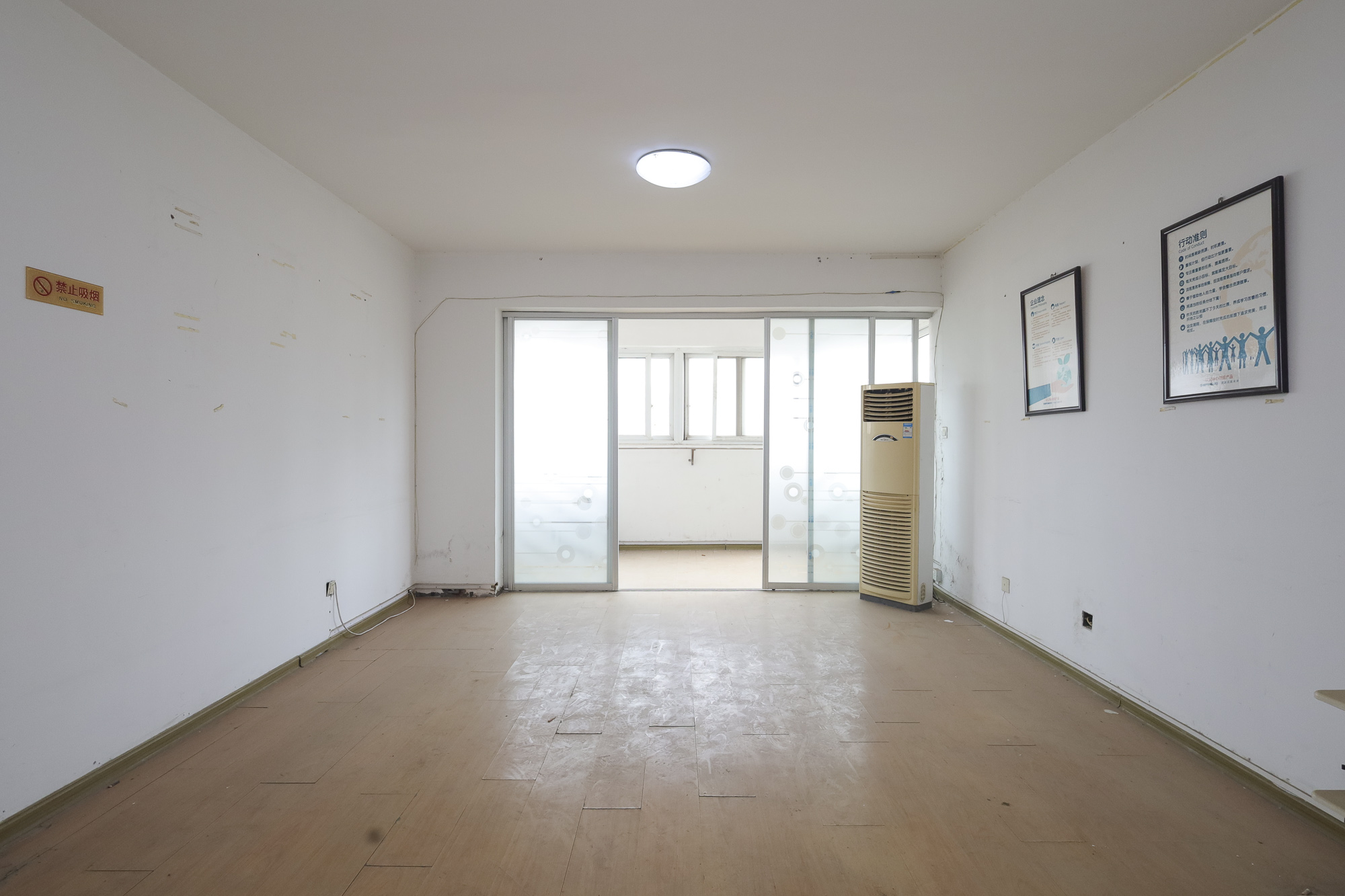 星蓝湾 4室2厅2卫 120.0万 星蓝湾 4室2厅2卫 120.0万客厅