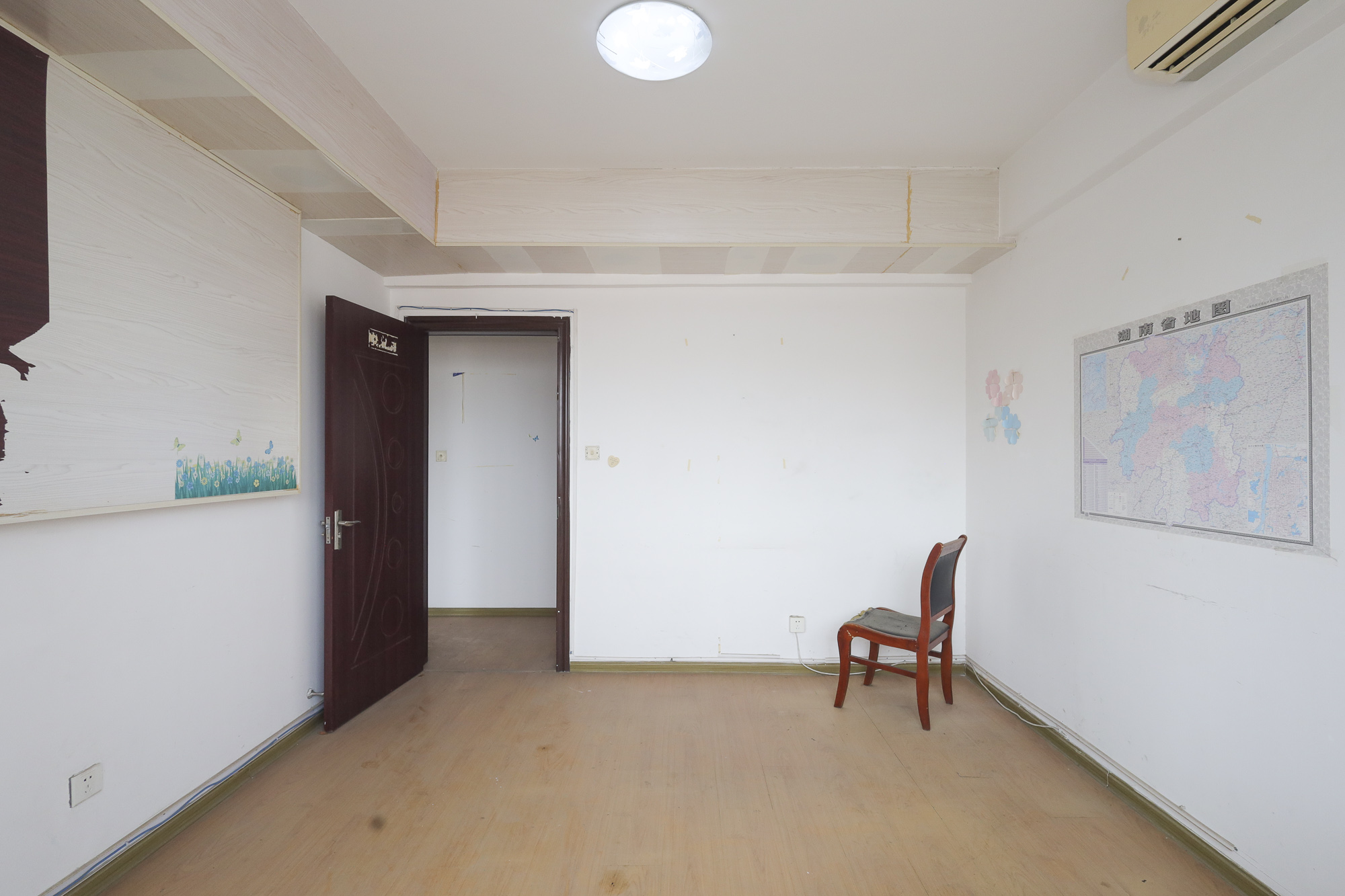 星蓝湾 4室2厅2卫 120.0万 星蓝湾 4室2厅2卫 120.0万卧室