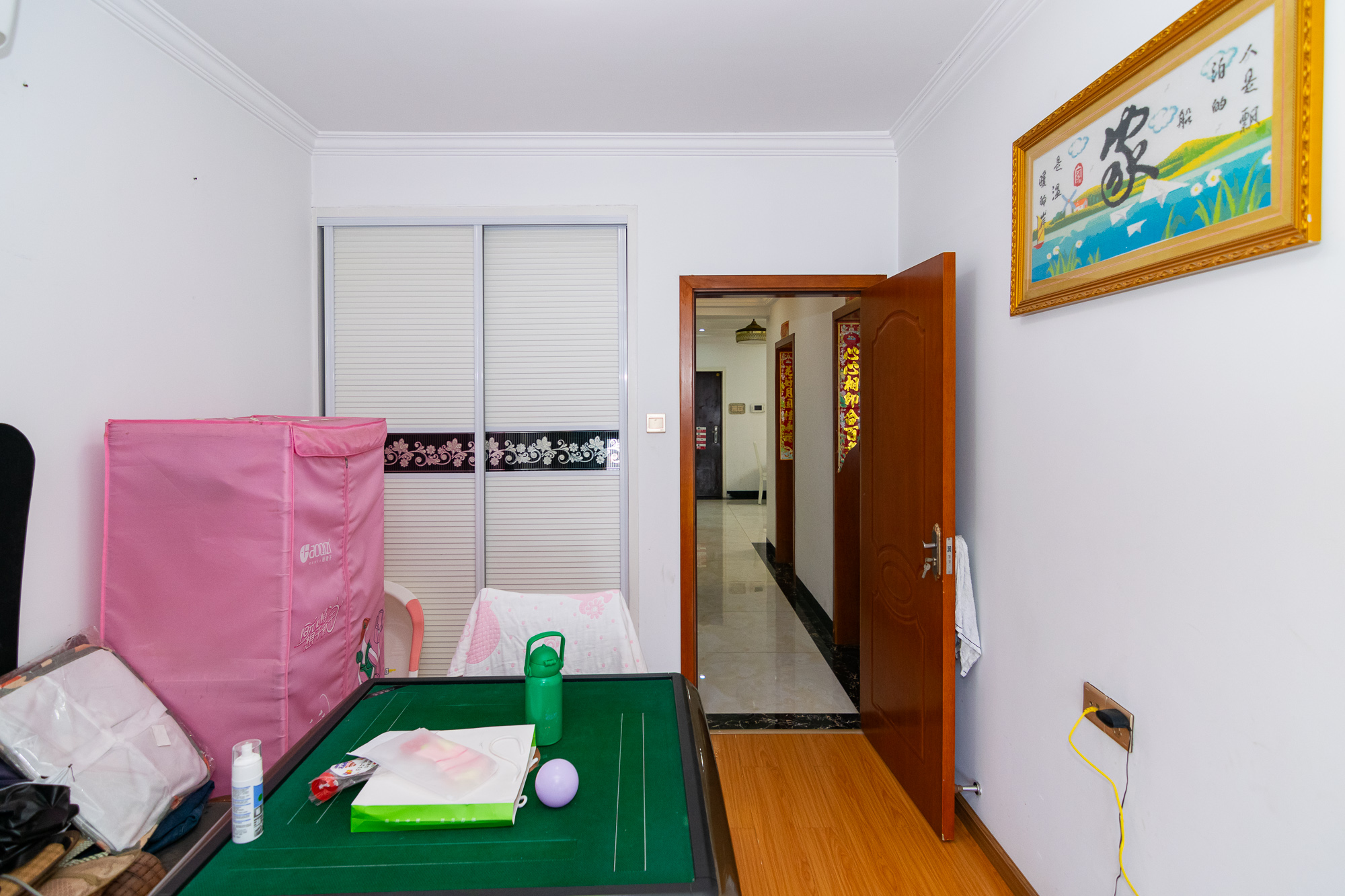 金地三千府(金地湖山樾、金地自在城) 3室2厅1卫 55.0万 金地三千府(金地湖山樾、金地自在城) 3室2厅1卫 55.0万卧室