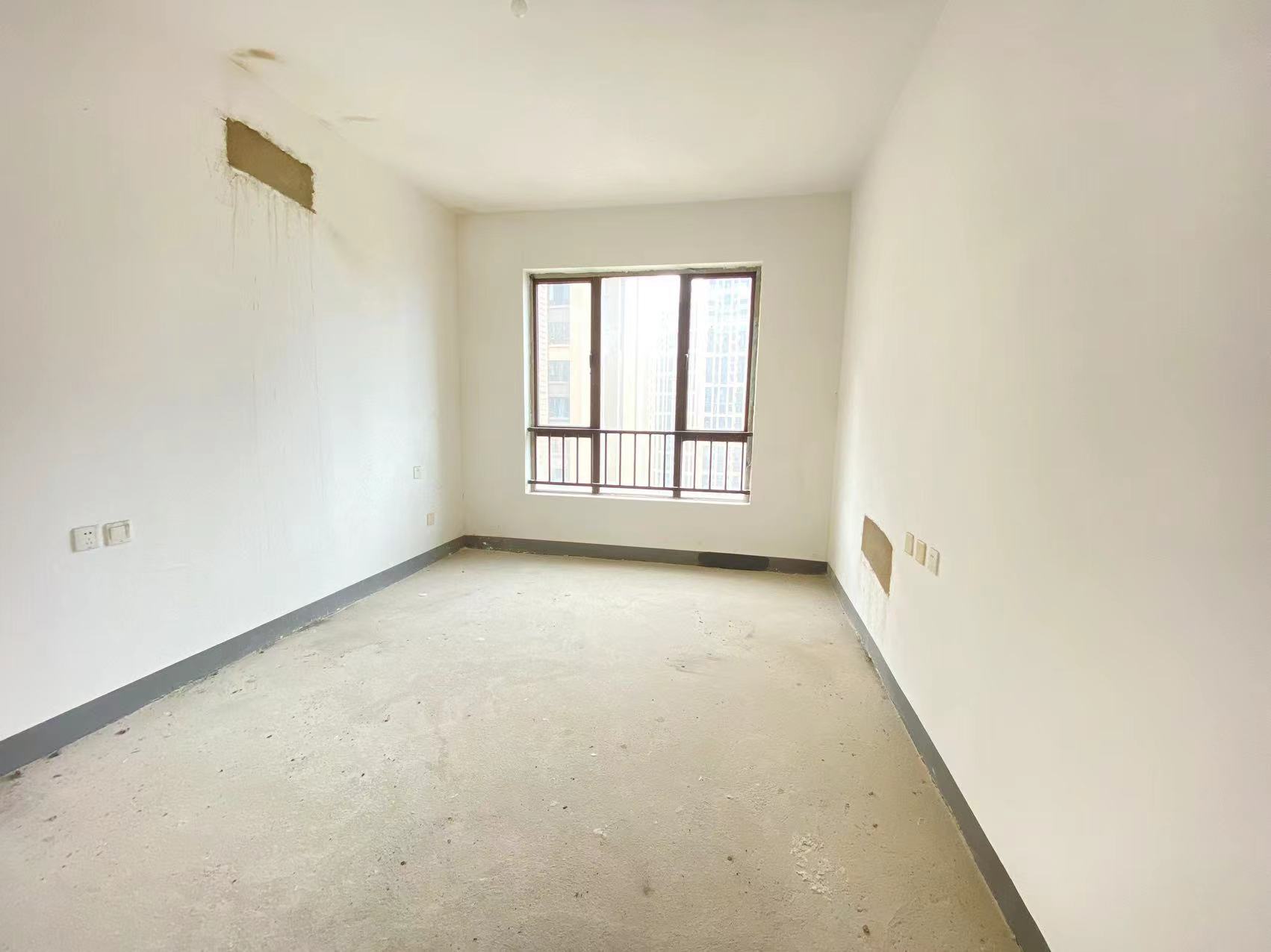 中泰财富湘江 3室2厅2卫 66.0万 中泰财富湘江 3室2厅2卫 66.0万室内图