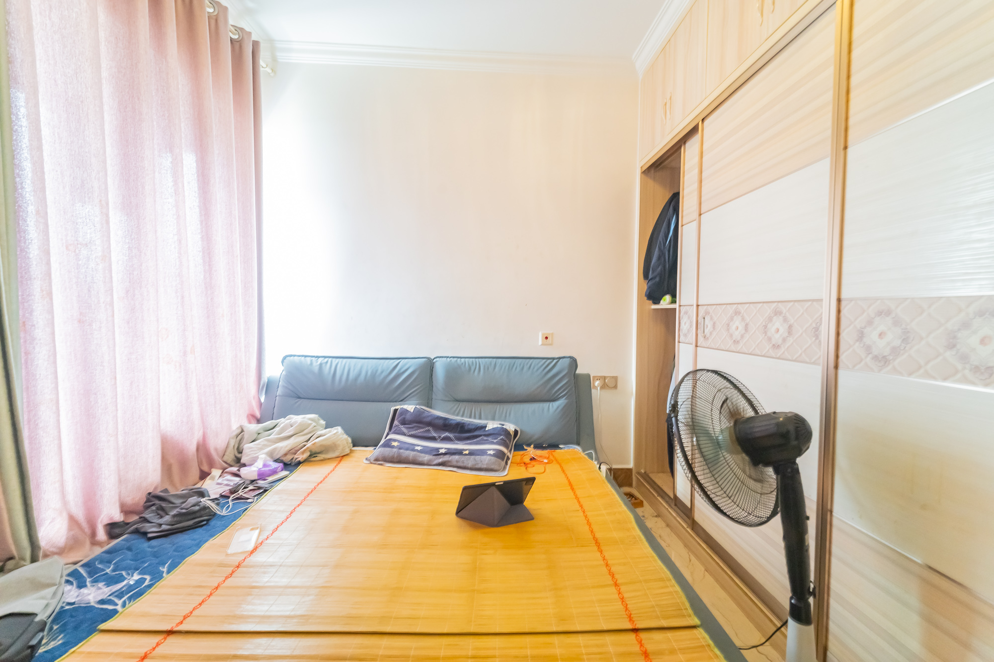 恒基凯旋门三期 2室2厅1卫 76.0万 恒基凯旋门三期 2室2厅1卫 76.0万卧室