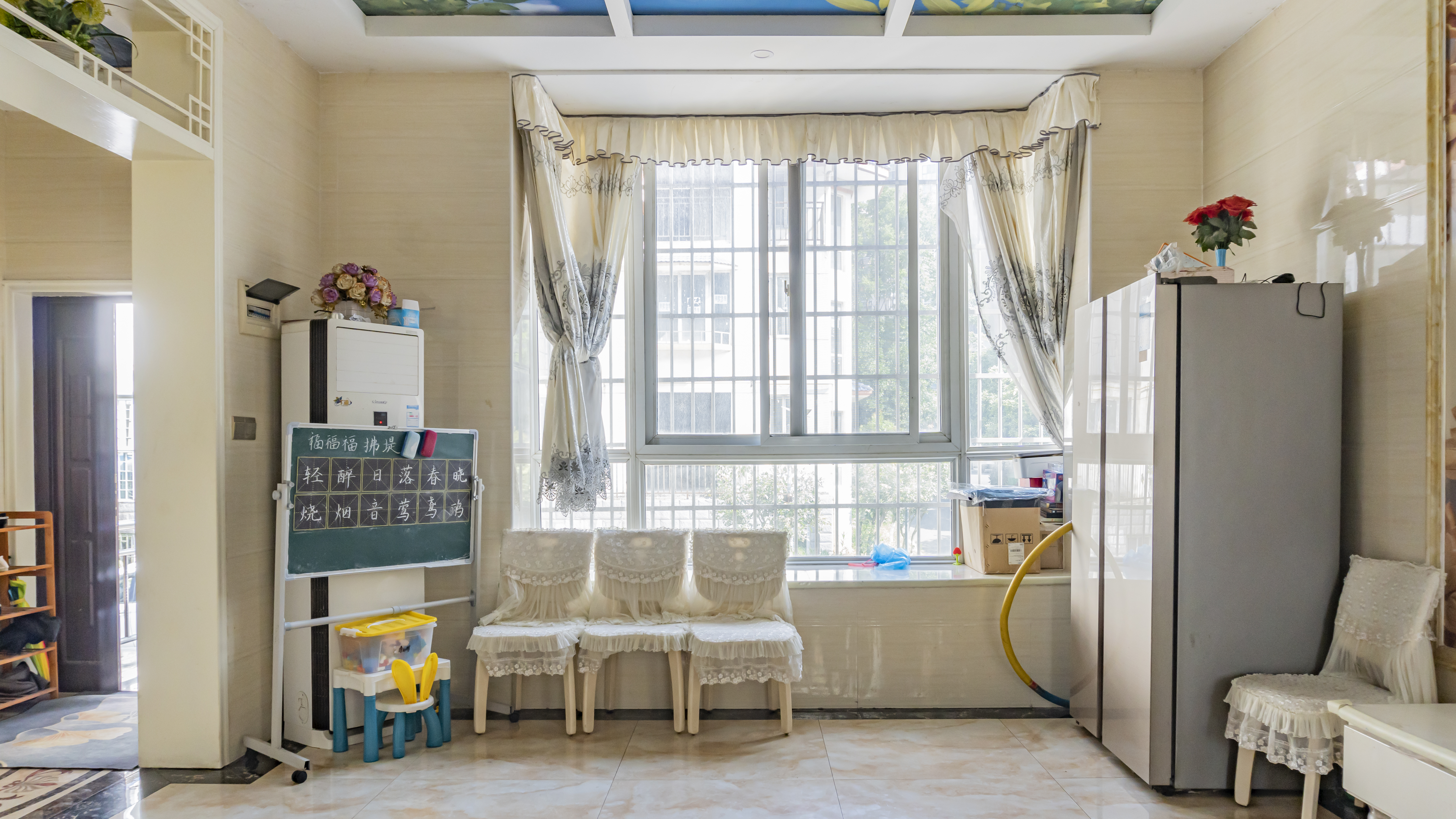 美墅馆魅力城 5室2厅3卫 132.00万 美墅馆魅力城 5室2厅3卫 132.00万室内图