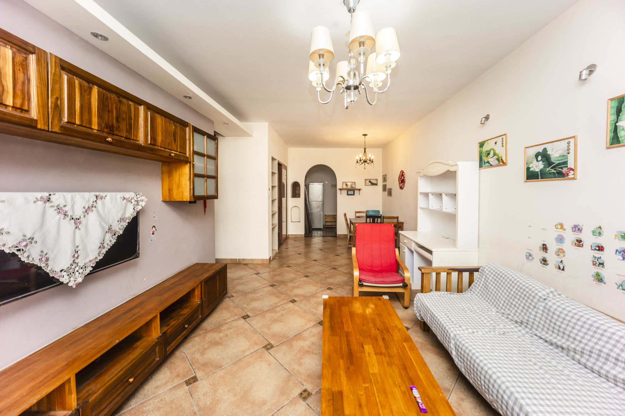 通用时代国际社区 3室2厅2卫 106.8万 通用时代国际社区 3室2厅2卫 106.8万客厅