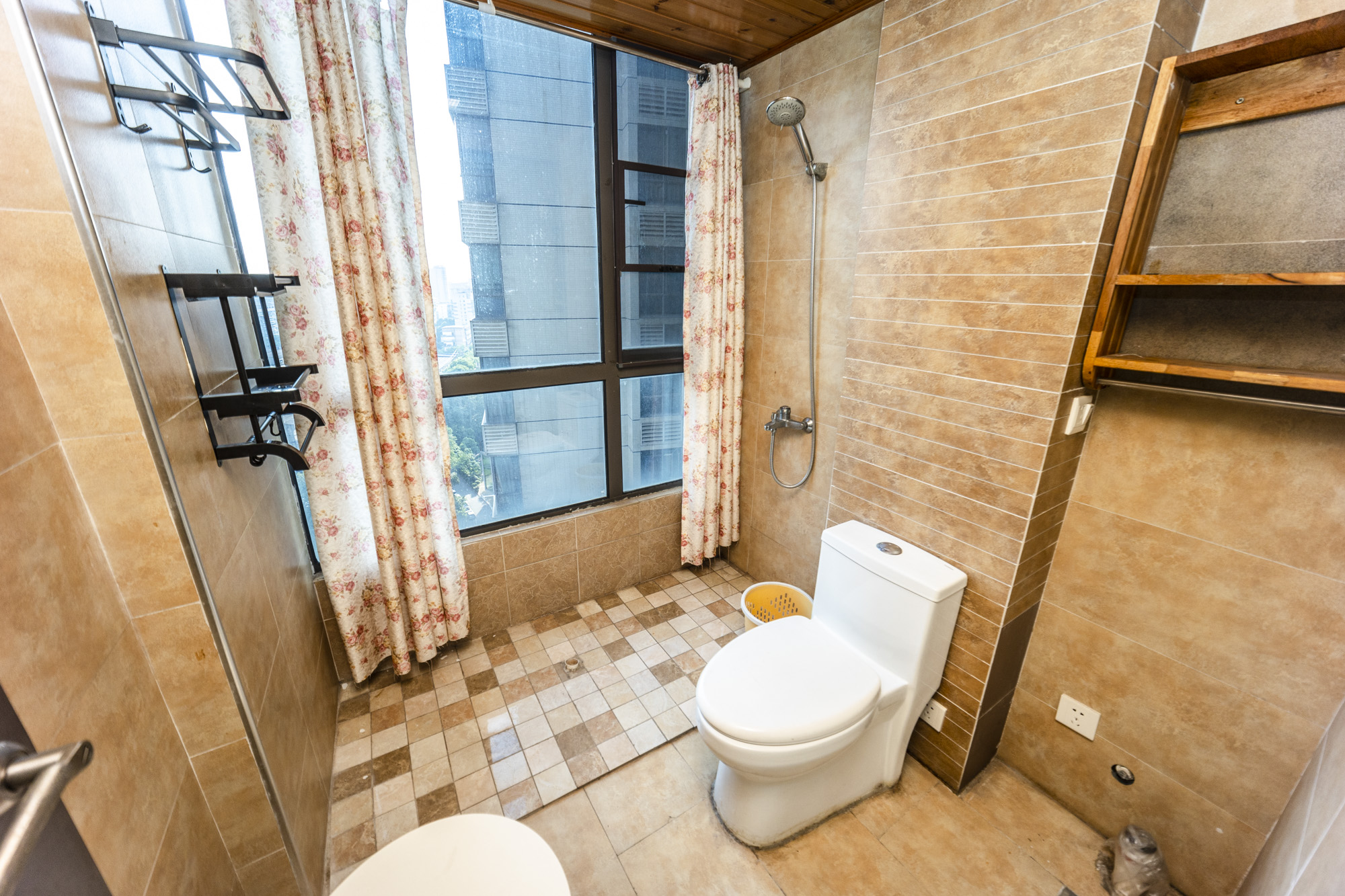 通用时代国际社区 3室2厅2卫 106.8万 通用时代国际社区 3室2厅2卫 106.8万卫生间