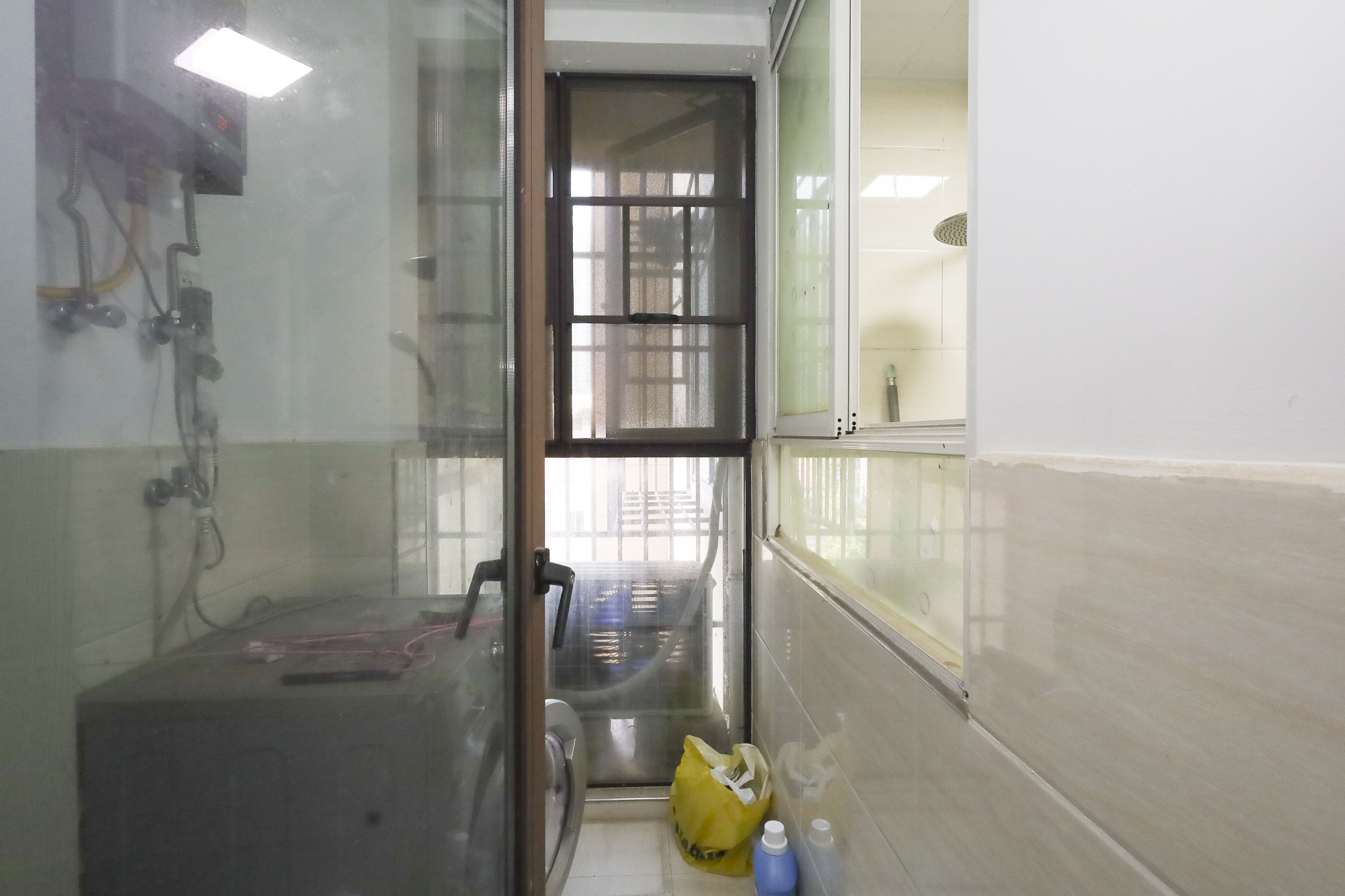 世茂铂翠湾二期 3室2厅1卫 119.0万 世茂铂翠湾二期 3室2厅1卫 119.0万阳台