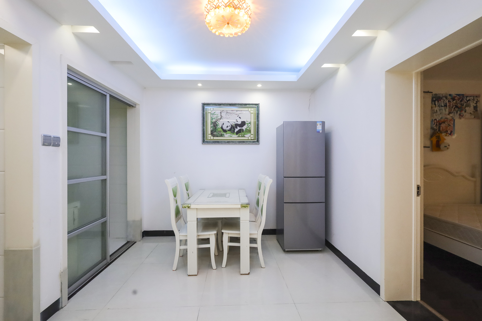 新诚小区 2室2厅1卫 48.00万 新诚小区 2室2厅1卫 48.00万客厅