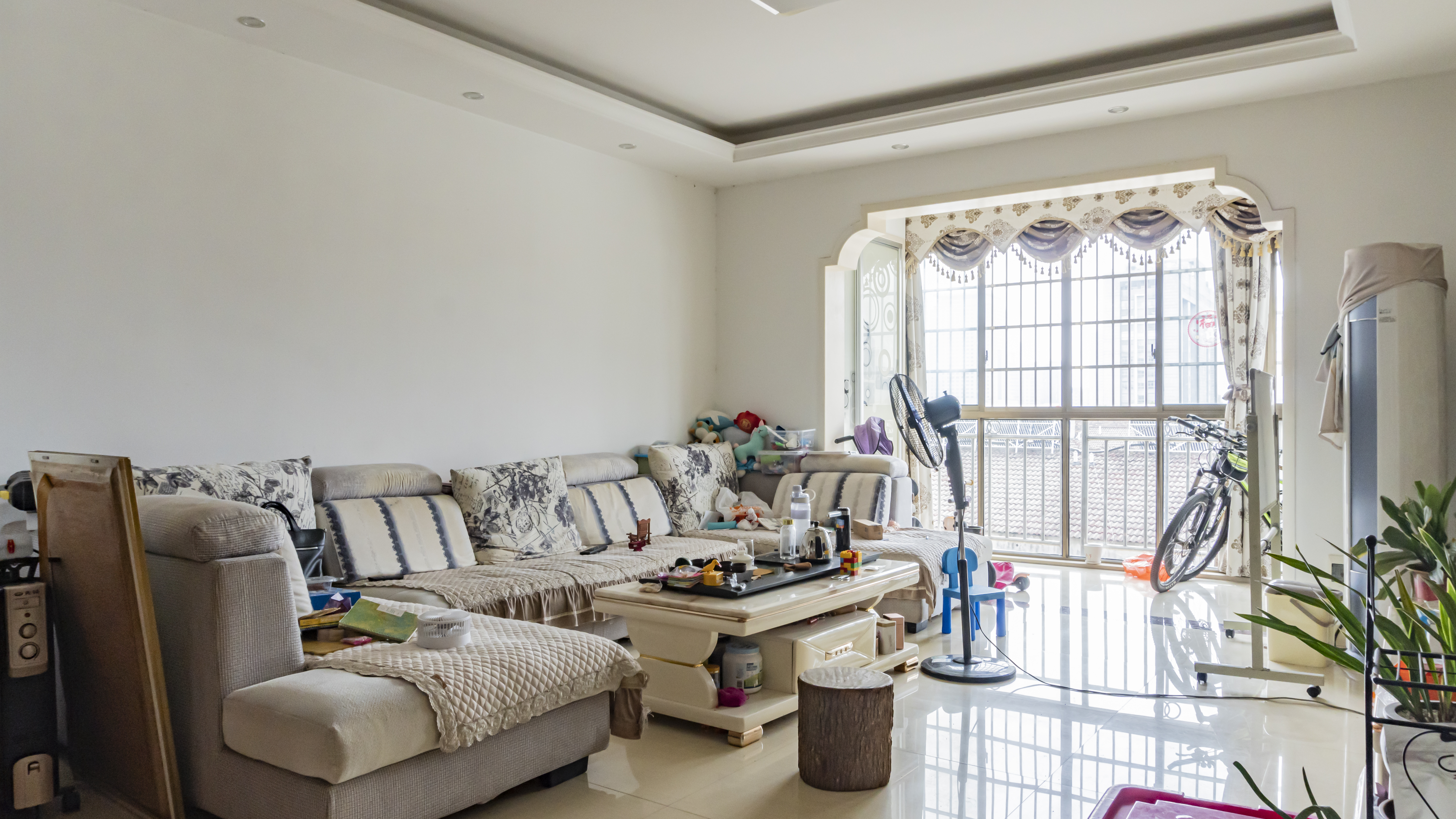 益秀园  3室2厅1卫    70.0万 益秀园  3室2厅1卫    70.0万室内图