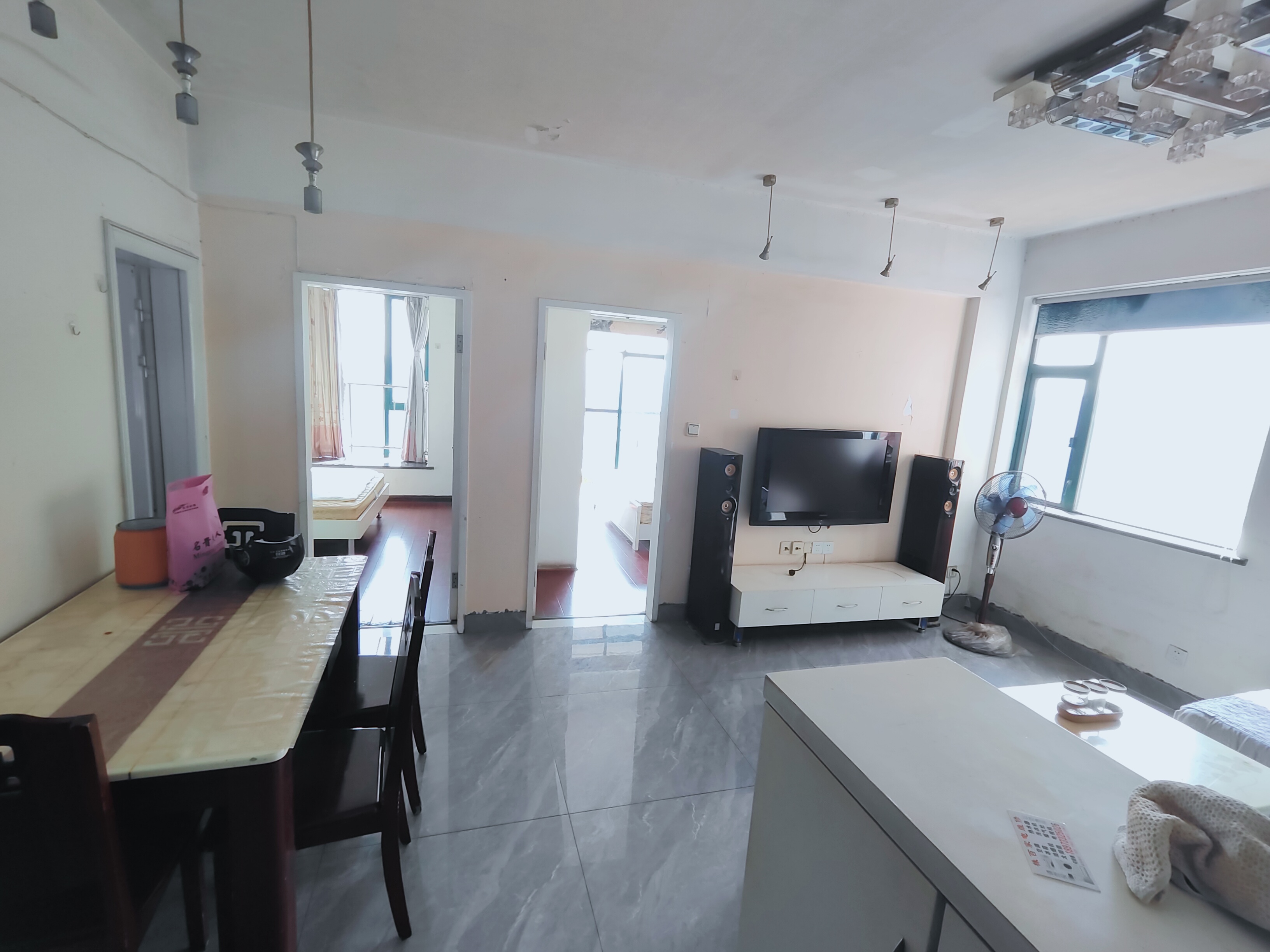 摩登摩天 2室1厅1卫 30.8万 摩登摩天 2室1厅1卫 30.8万室内图