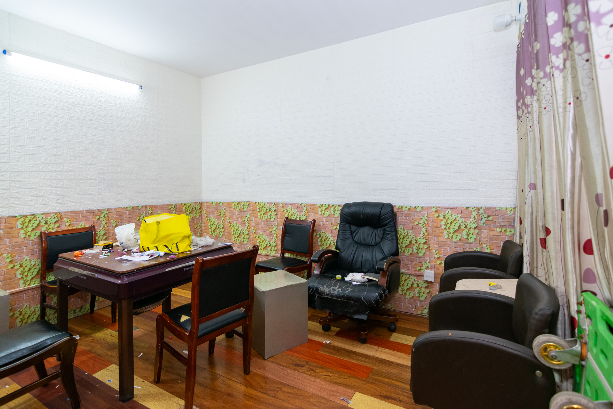 新华联梦想城 3室2厅1卫 68.5万 新华联梦想城 3室2厅1卫 68.5万卧室