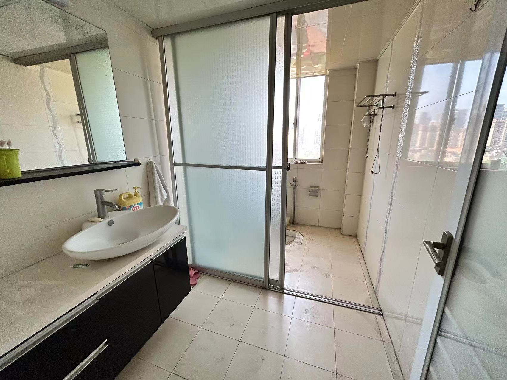 西子花园 3室2厅2卫 66.8万 西子花园 3室2厅2卫 66.8万室内图