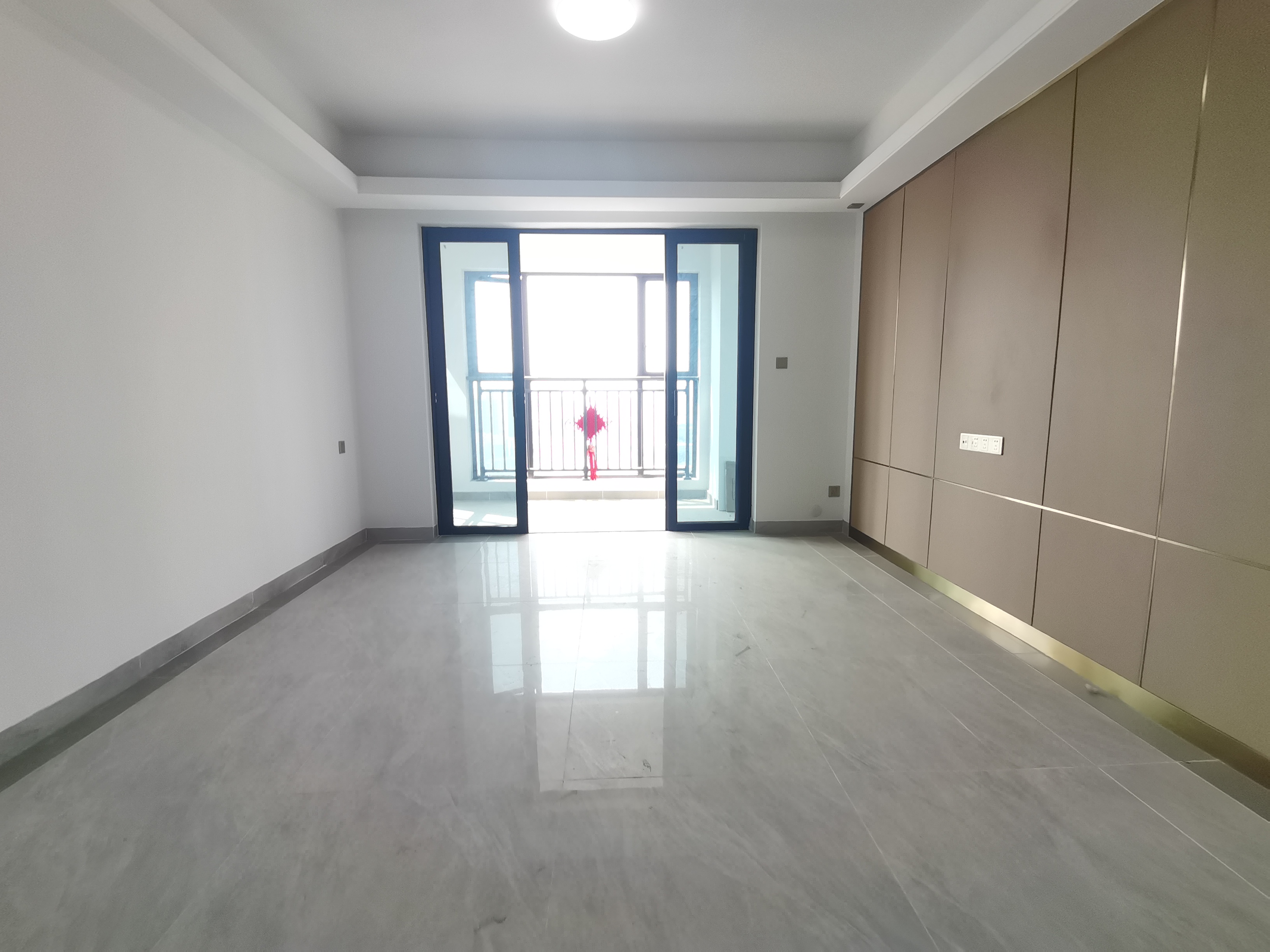 美的雪峰山 3室2厅2卫 65.00万 美的雪峰山 3室2厅2卫 65.00万室内图