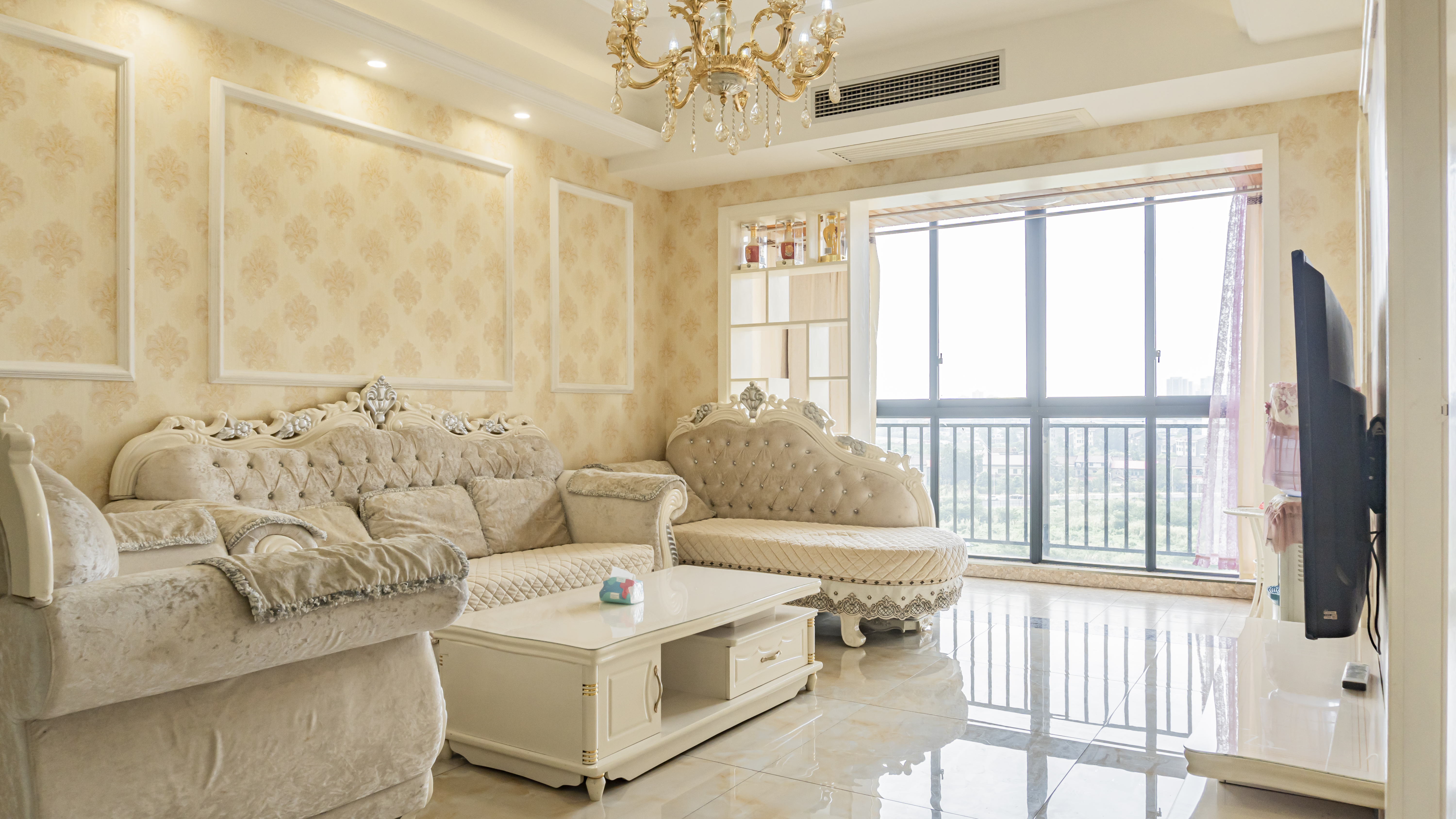 奥地利春天 2室2厅1卫 52.8万 奥地利春天 2室2厅1卫 52.8万室内图