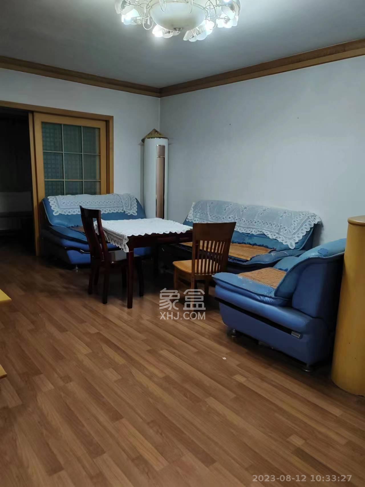 南园小区  3室2厅1卫   2300.00元/月室内图1