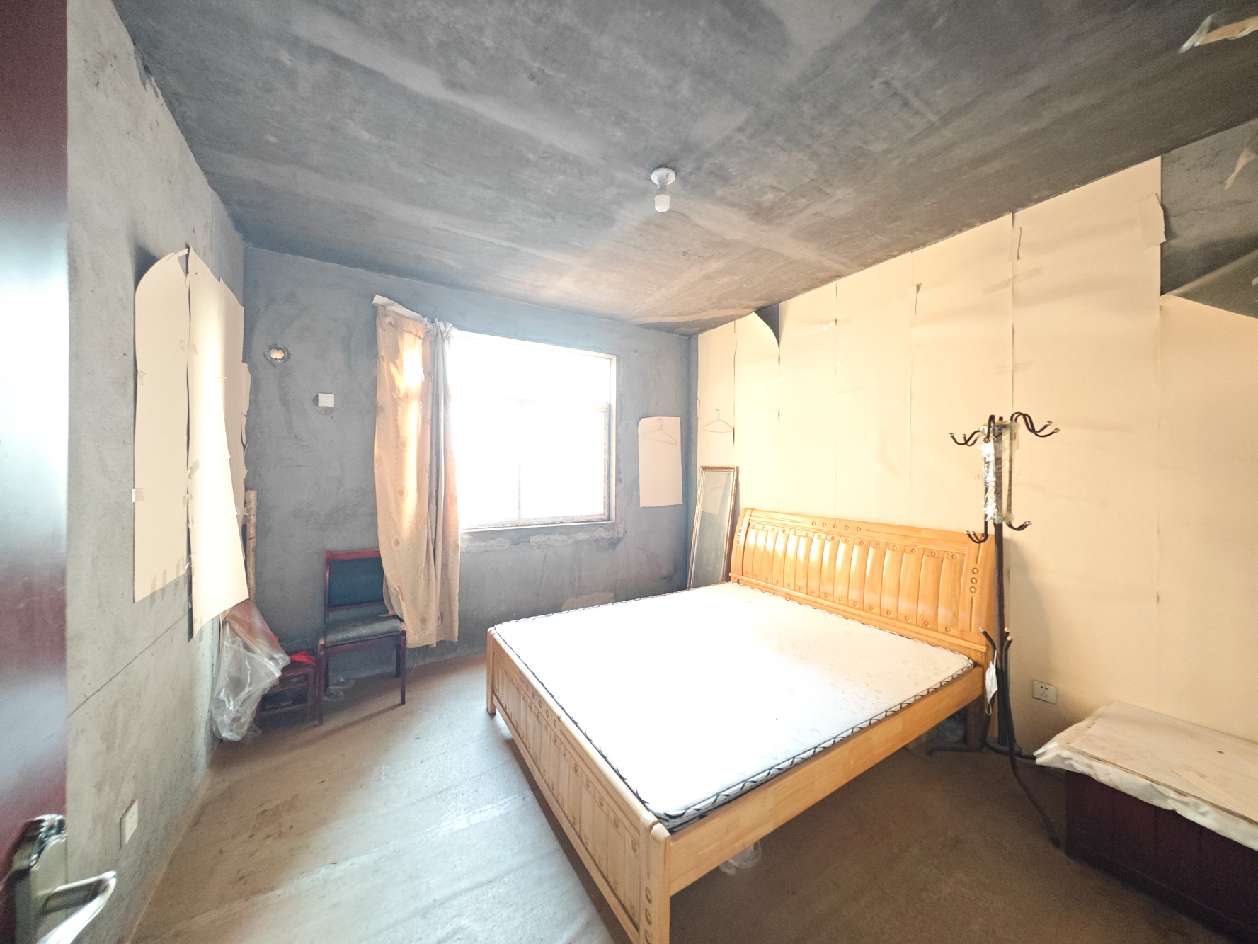 白田佳苑  3室2厅2卫   66.80万卧室