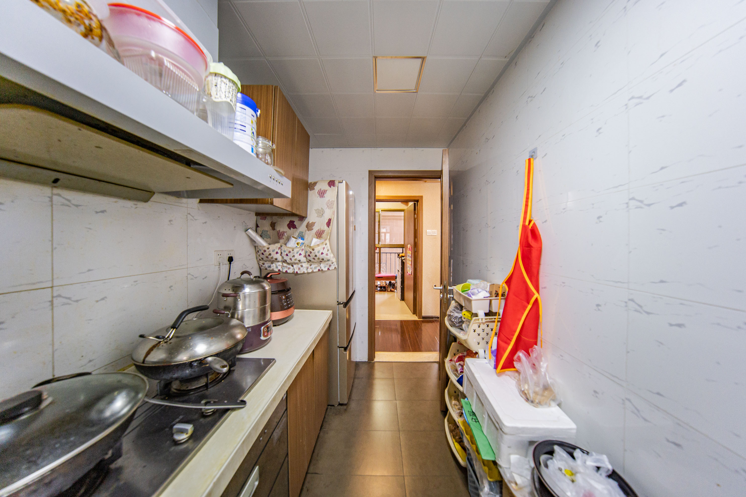 江山帝景哈佛  3室2厅2卫    138.8万厨房