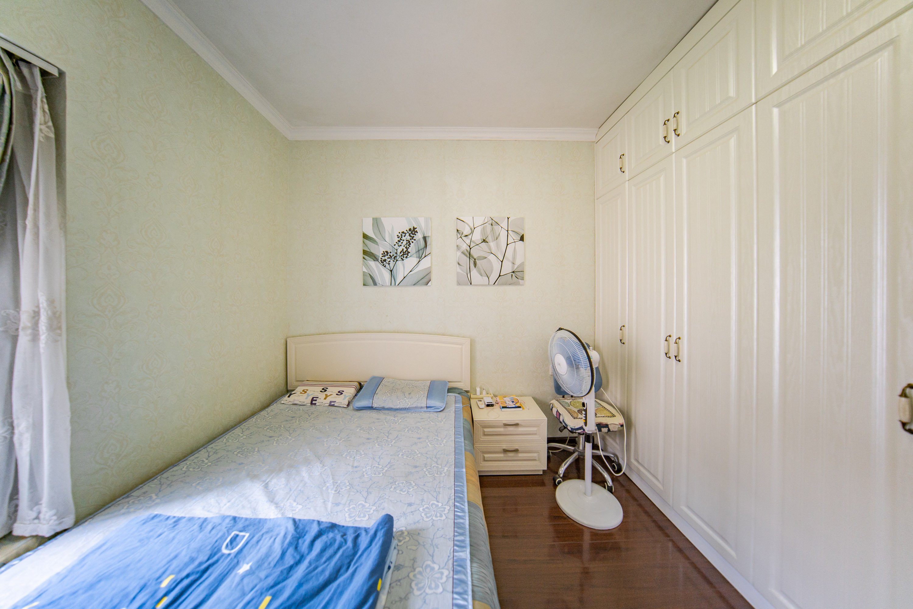 江山帝景哈佛  3室2厅2卫    138.8万卧室