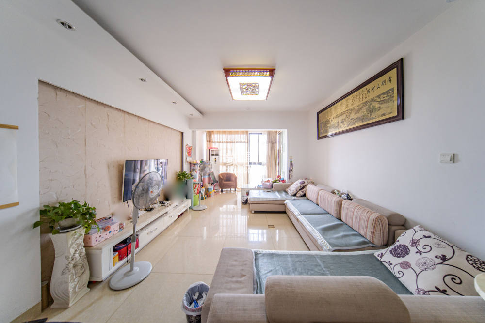 云栖谷  3室2厅2卫    86.0万