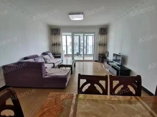 远大生态风景  3室1厅2卫   2600.00元/月室内图1