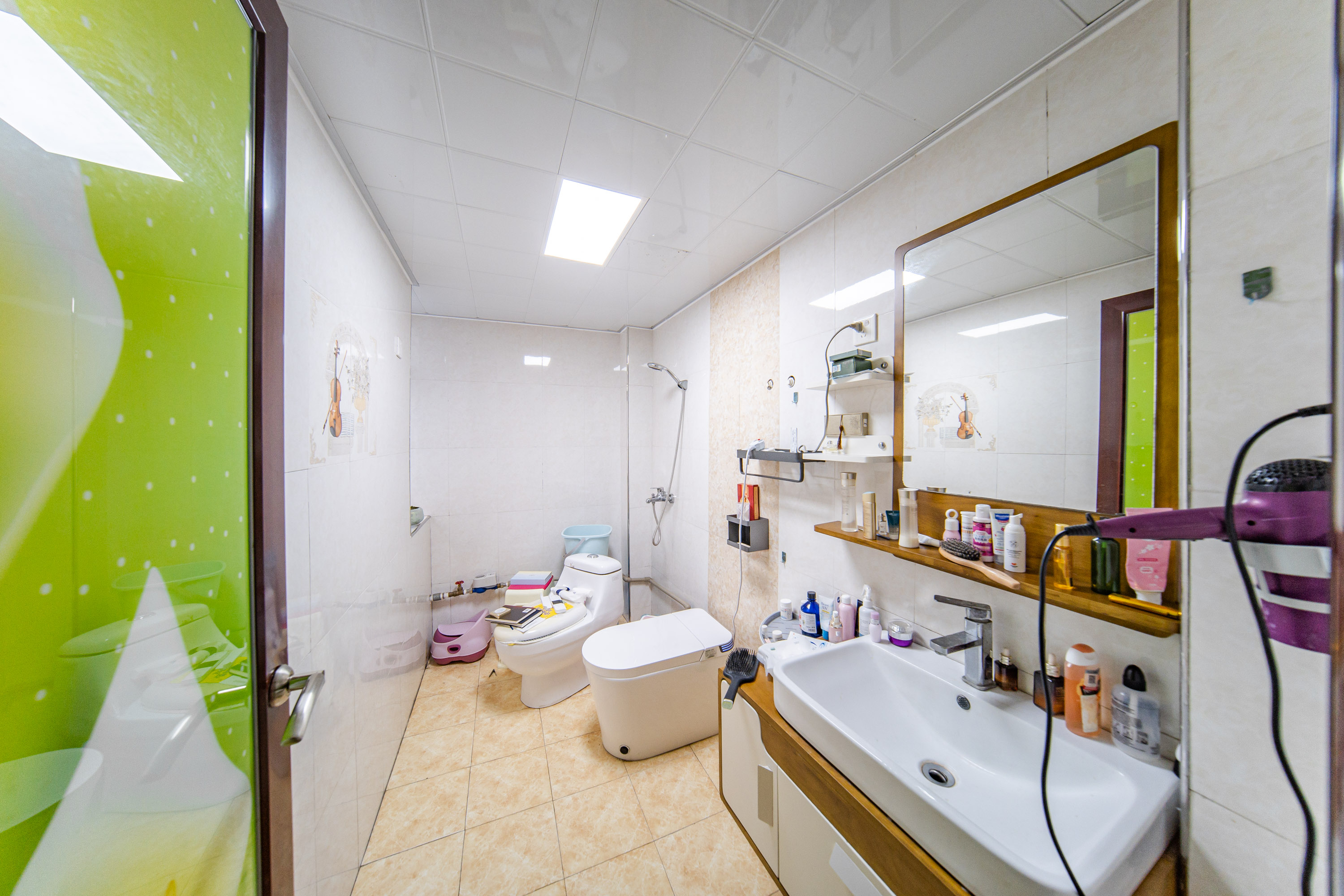 含浦家苑 5室2厅2卫 96.0万 含浦家苑 5室2厅2卫 96.0万卫生间