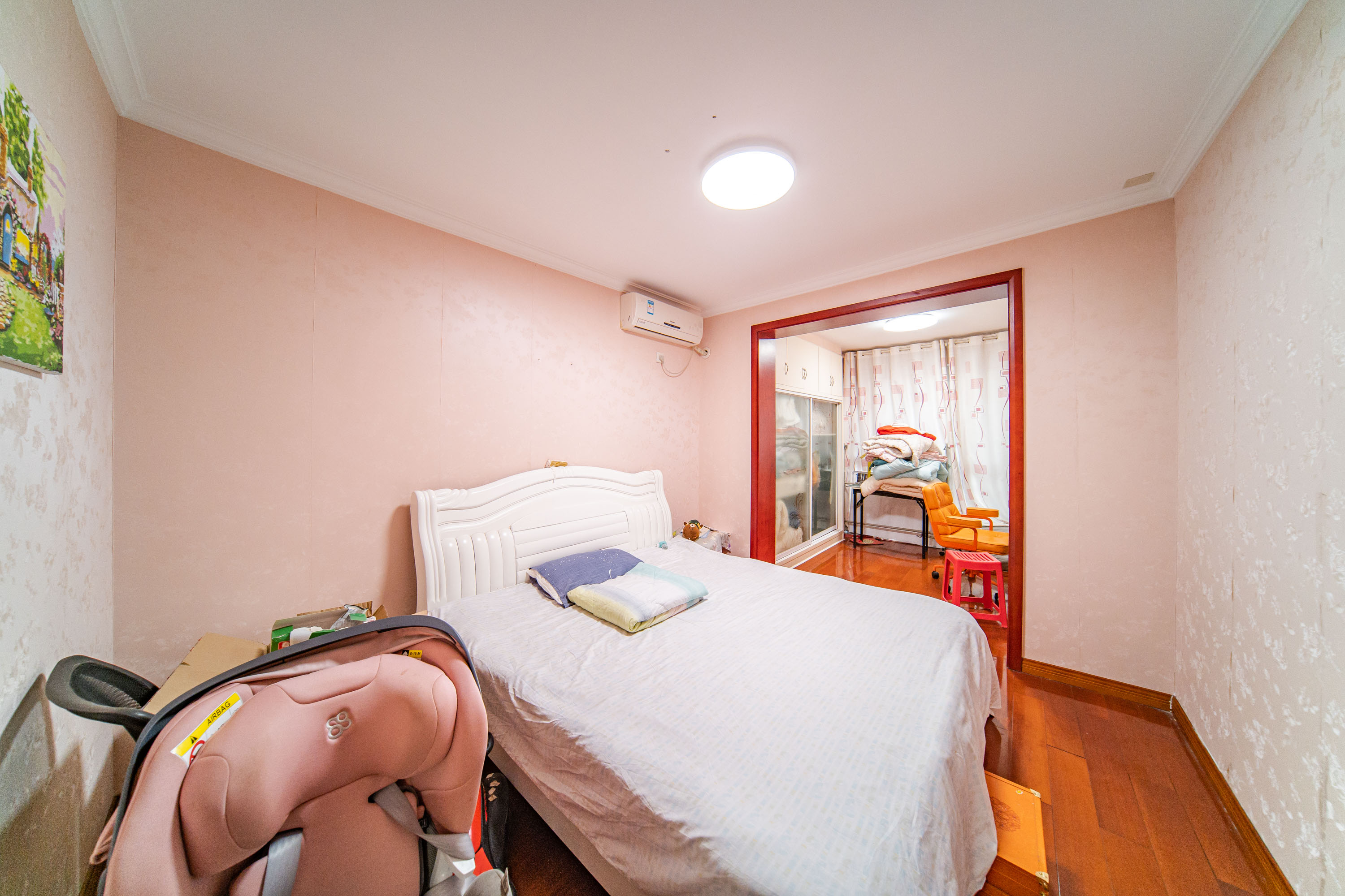 含浦家苑 5室2厅2卫 96.0万 含浦家苑 5室2厅2卫 96.0万卧室