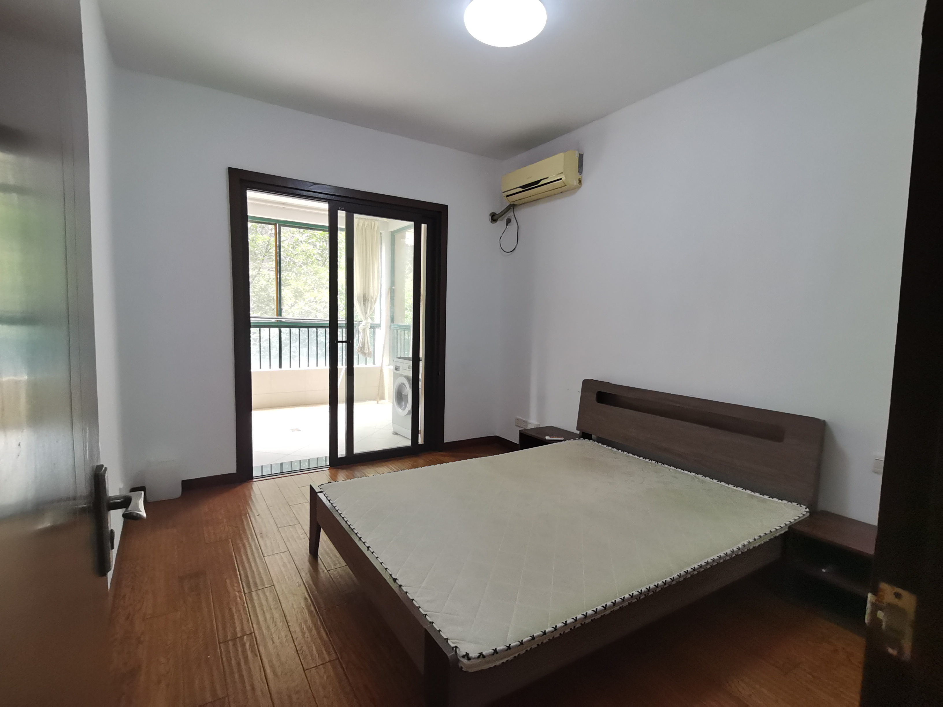 尚格名城天香国舍  3室2厅1卫    92.8万 尚格名城天香国舍  3室2厅1卫    92.8万室内图