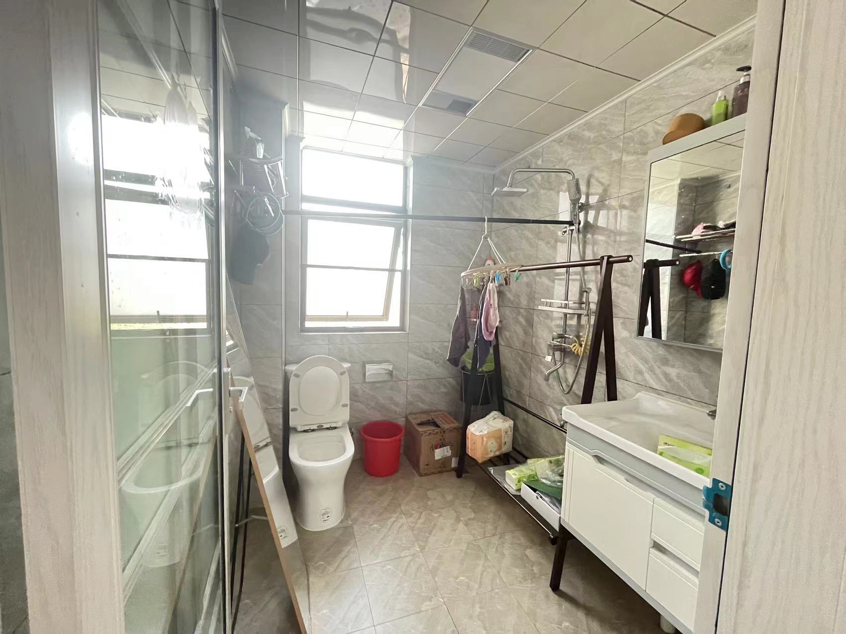 新桂广场 3室2厅2卫 94.8万 新桂广场 3室2厅2卫 94.8万室内图