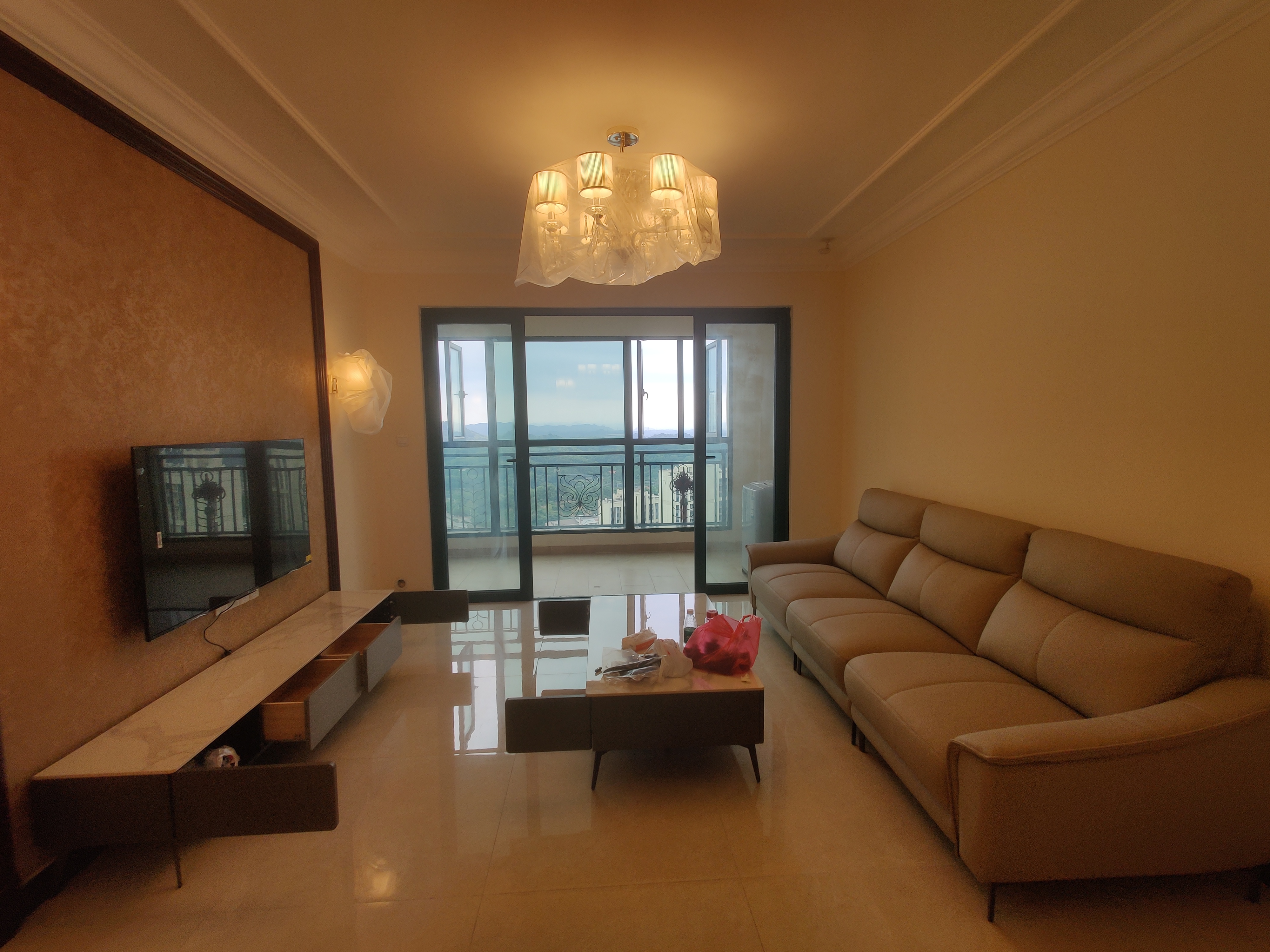 恒大绿洲 3室2厅2卫 2400.0元/月 恒大绿洲 3室2厅2卫 2400.0元/月室内图