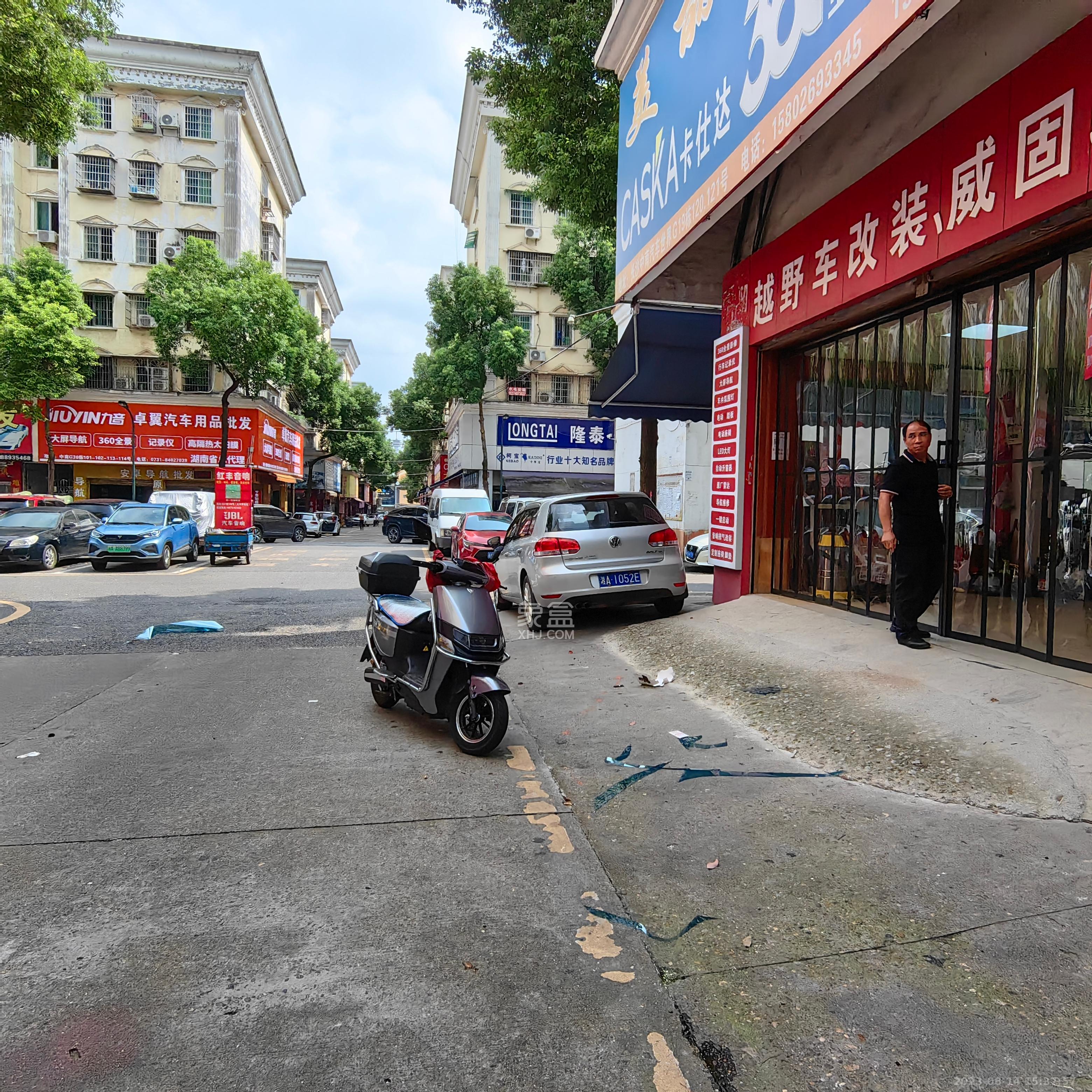 中南汽车世界   22.0㎡     3500.00元/月室内图