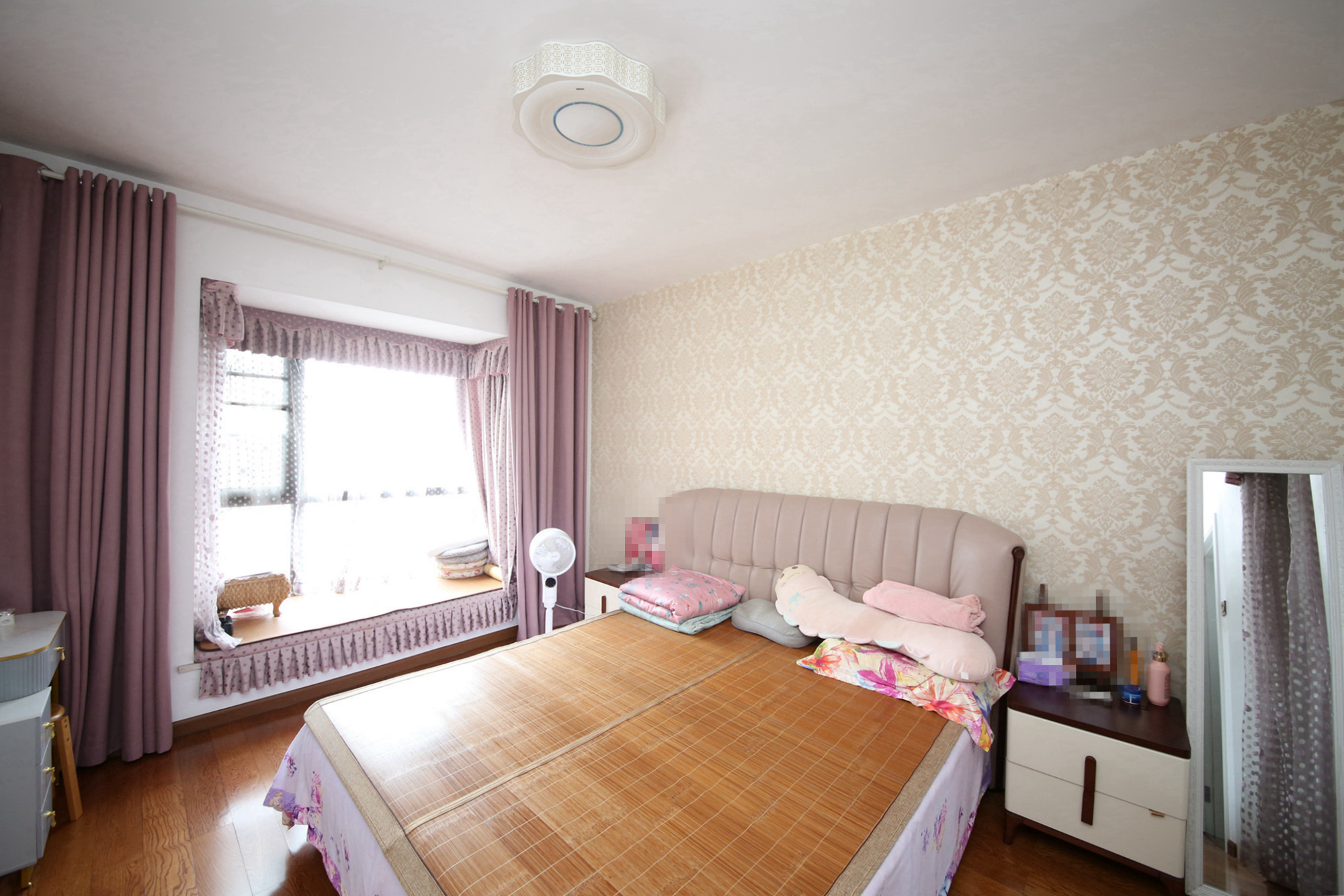 万象凯旋湾  3室2厅2卫    138.0万卧室