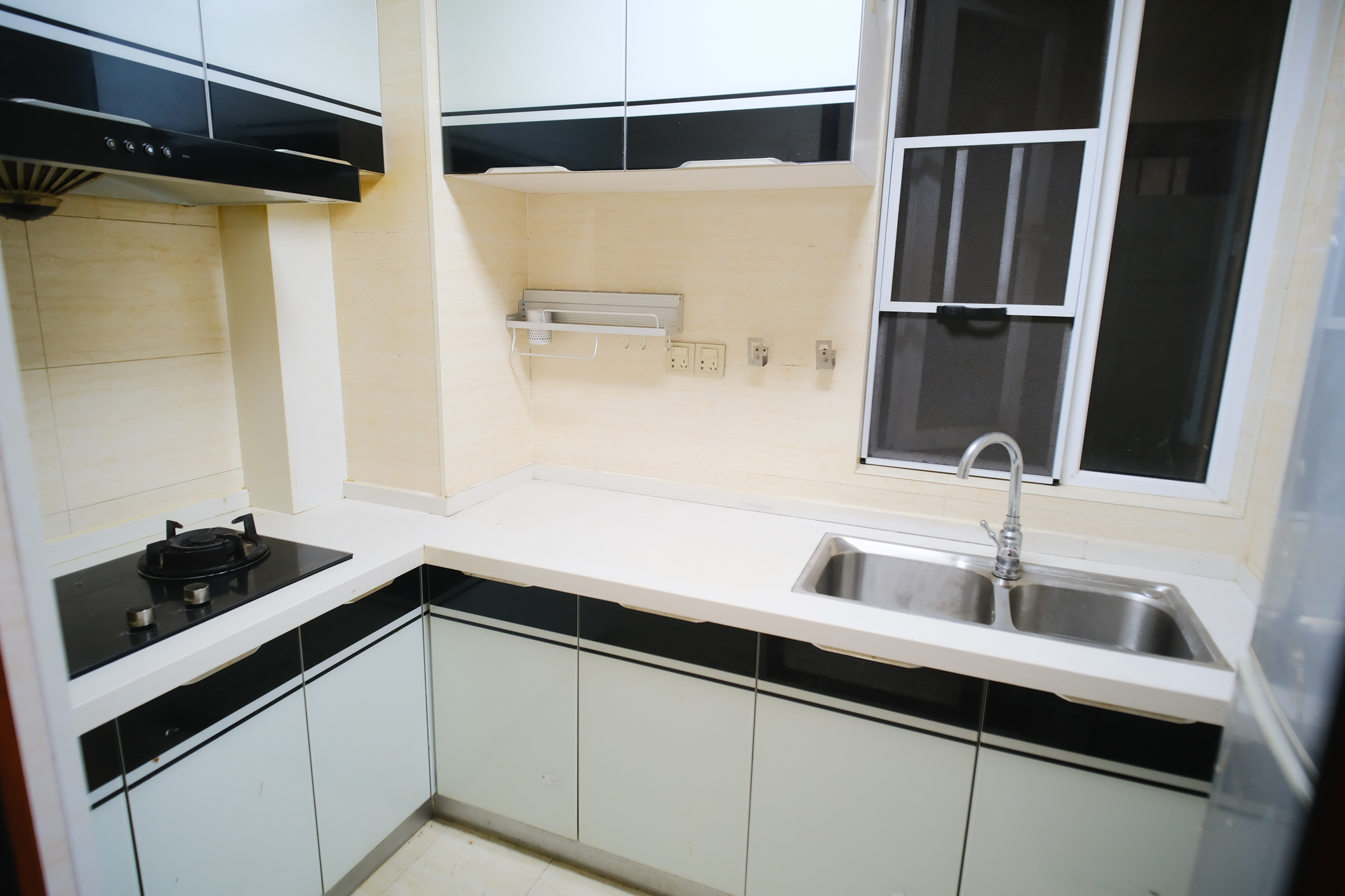 荣盛花语城 2室2厅1卫 56.8万 荣盛花语城 2室2厅1卫 56.8万厨房