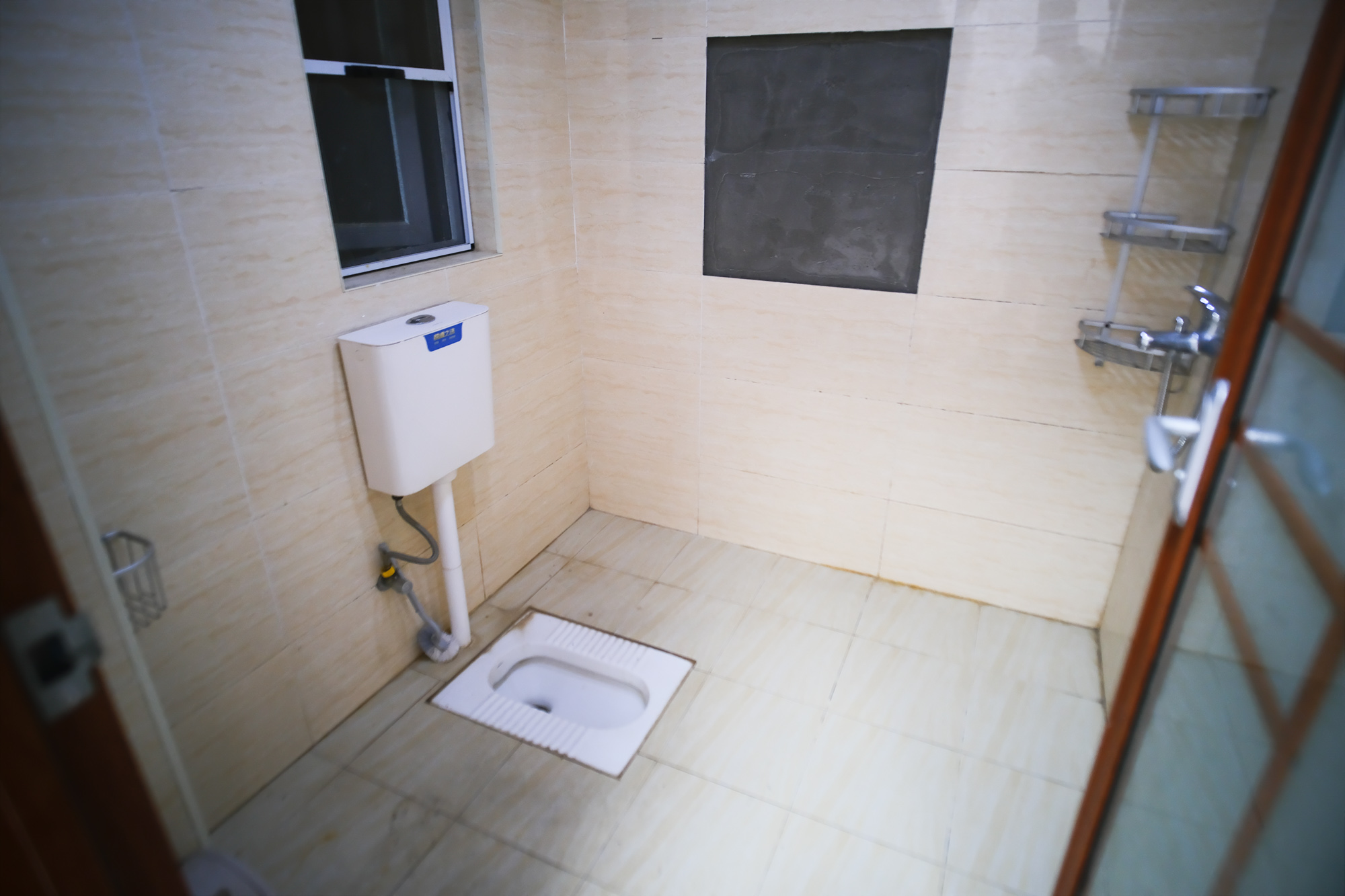 荣盛花语城 2室2厅1卫 56.8万 荣盛花语城 2室2厅1卫 56.8万卫生间