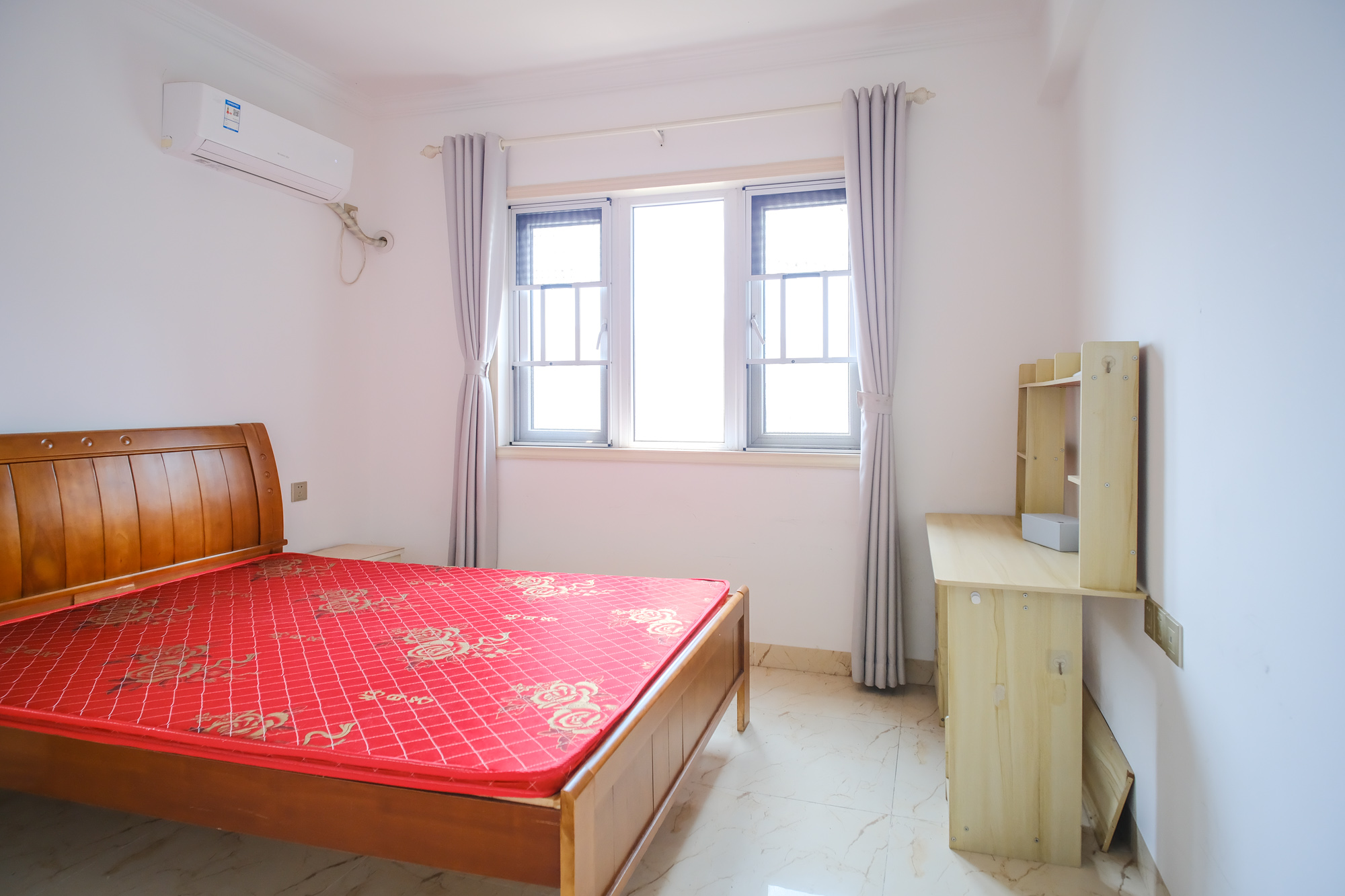 荣盛花语城 2室2厅1卫 56.8万 荣盛花语城 2室2厅1卫 56.8万卧室