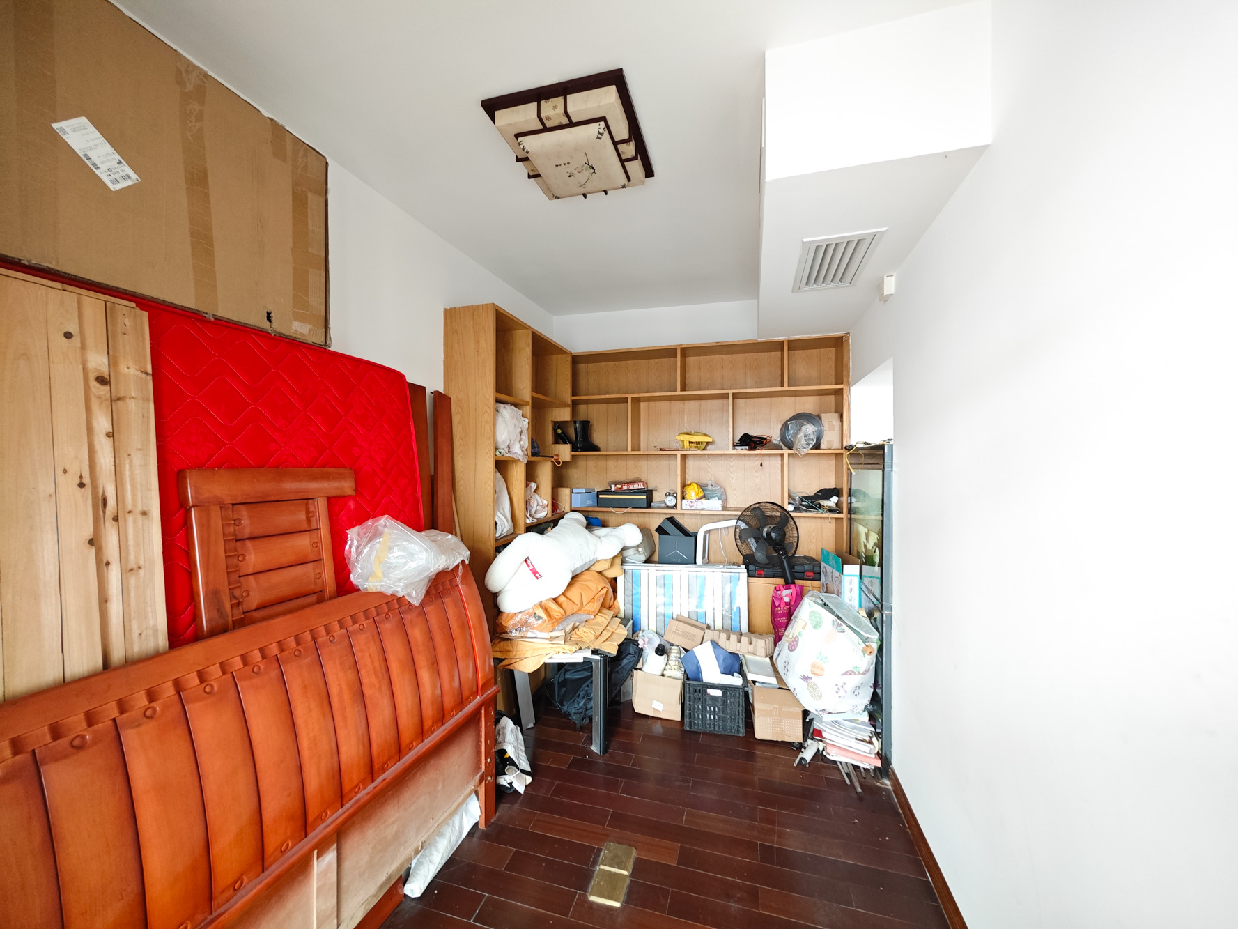 鑫远湘府华城  4室2厅2卫    184.0万其他