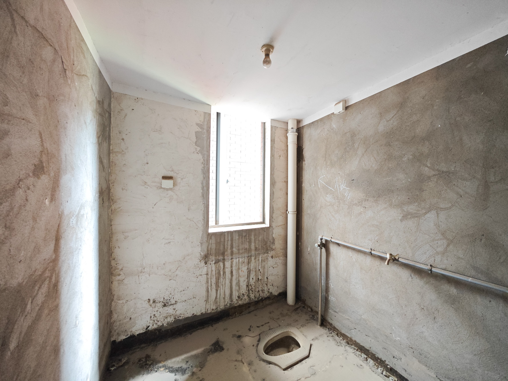 奥林匹克花园 4室2厅2卫 149.0万 奥林匹克花园 4室2厅2卫 149.0万卫生间