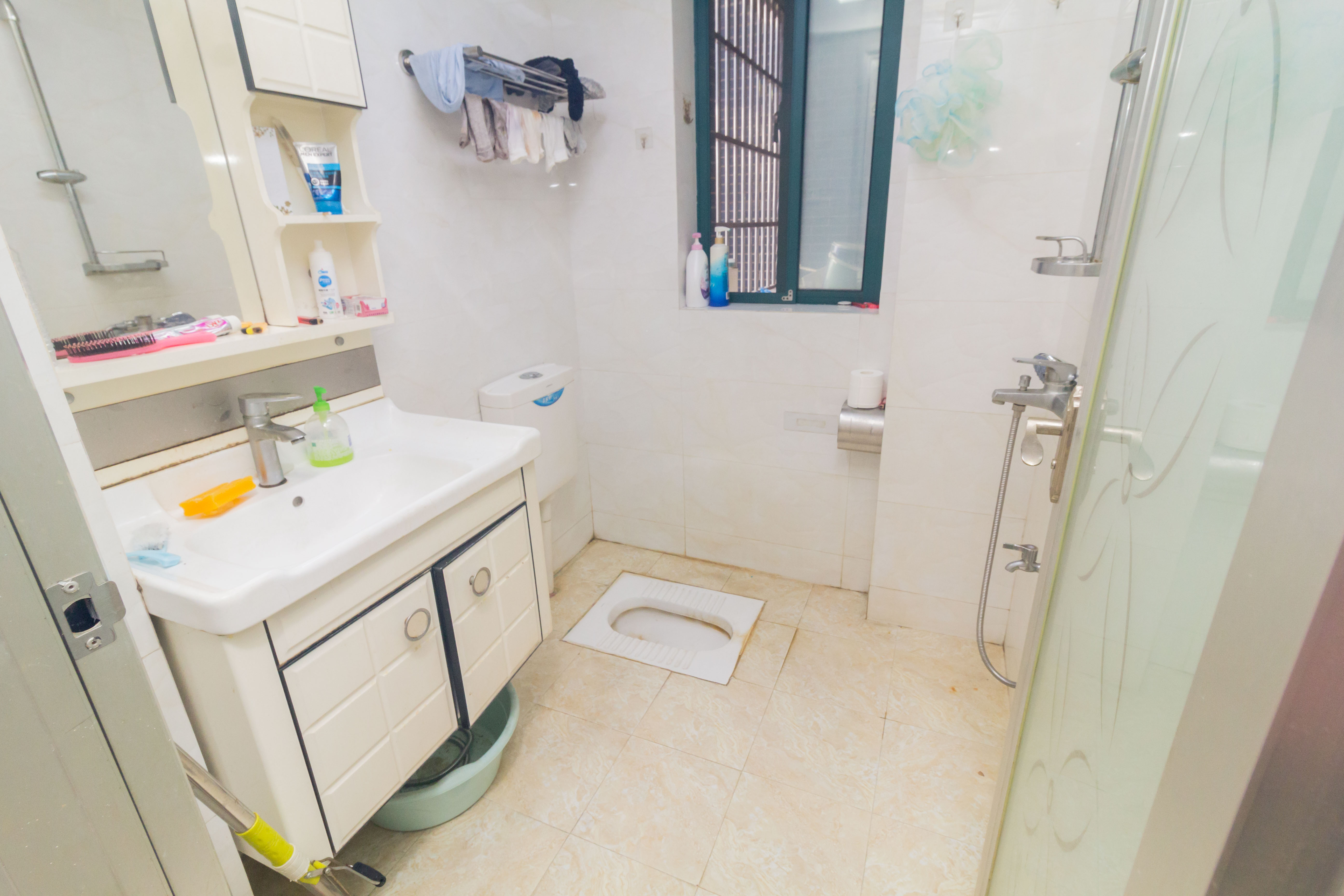 华天LOHO小镇 1室1厅1卫 22.00万 华天LOHO小镇 1室1厅1卫 22.00万卫生间