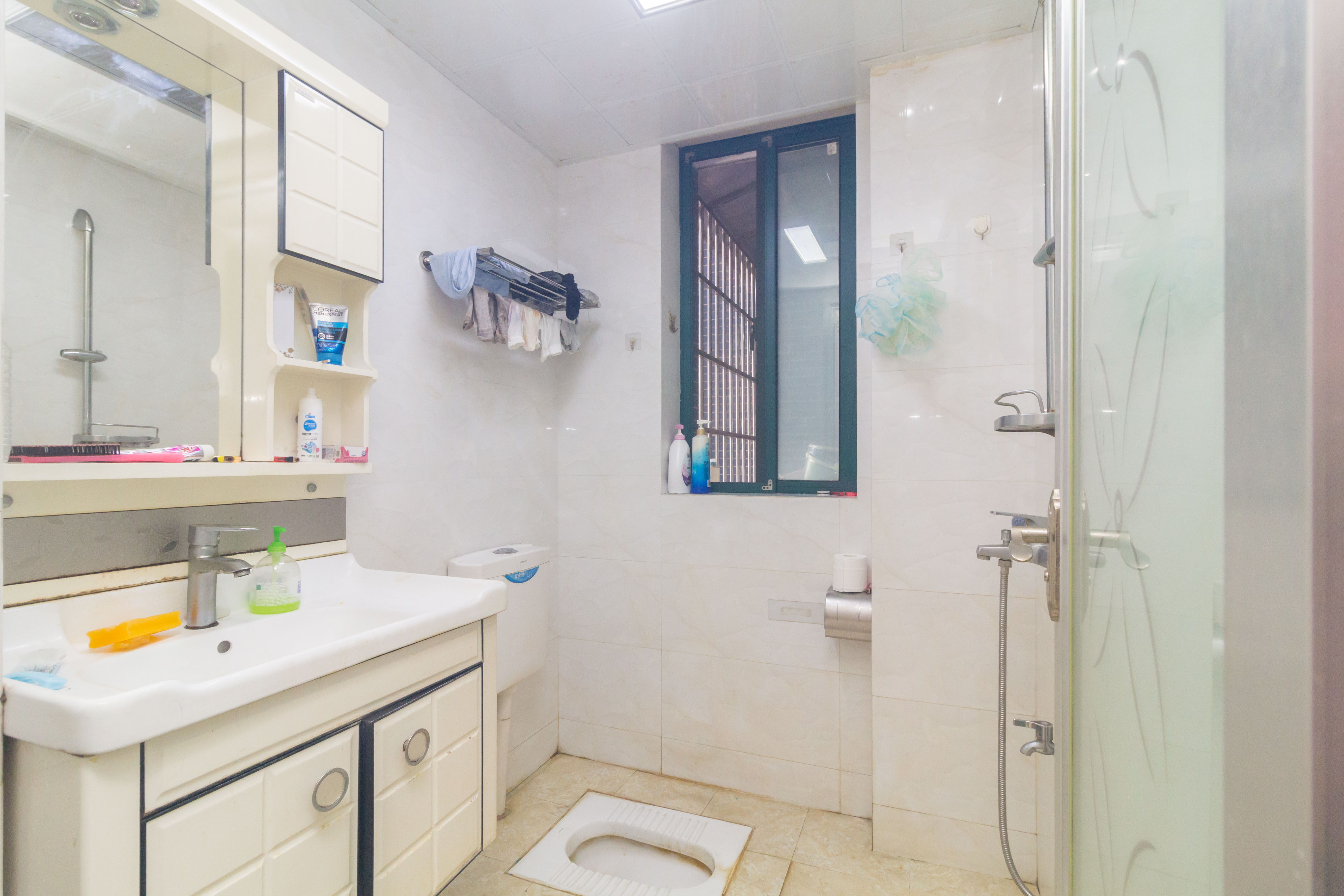 华天LOHO小镇 1室1厅1卫 22.00万 华天LOHO小镇 1室1厅1卫 22.00万卫生间