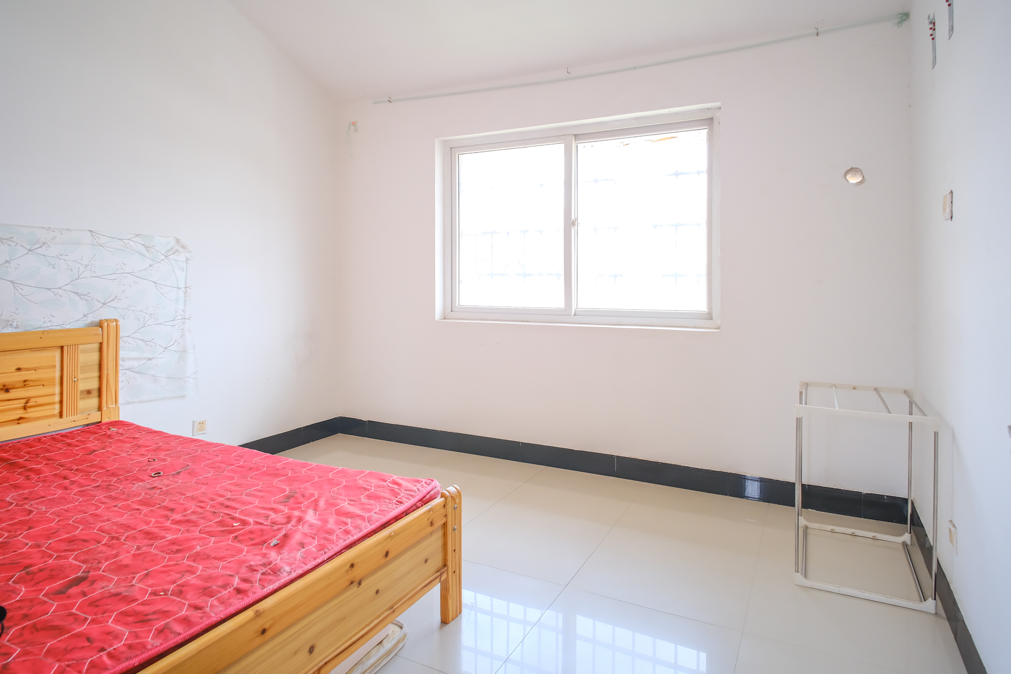 金鹰机电大市场  5室2厅1卫    78.8万其他