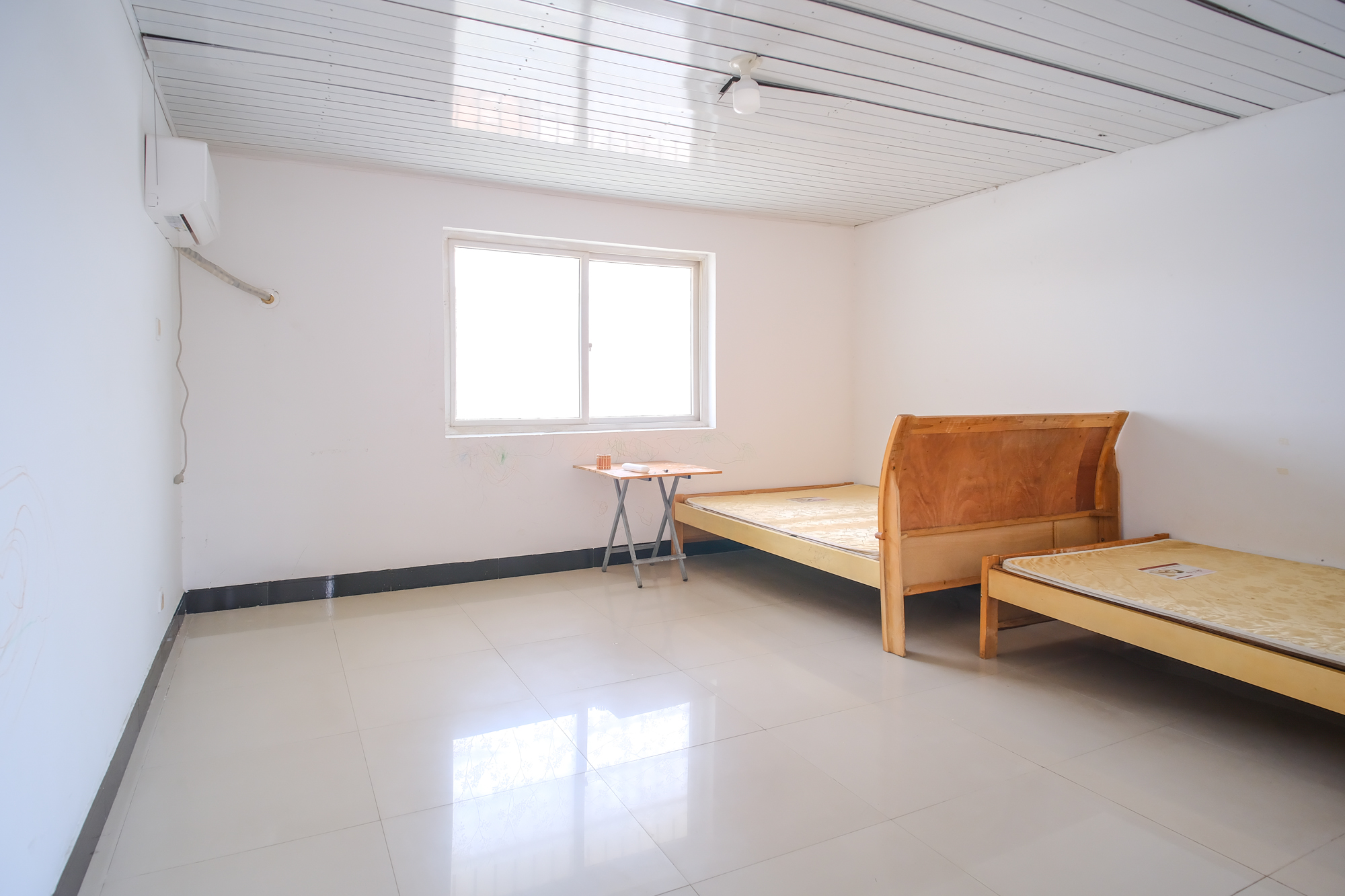 金鹰机电大市场 5室2厅1卫 78.8万 金鹰机电大市场 5室2厅1卫 78.8万卧室