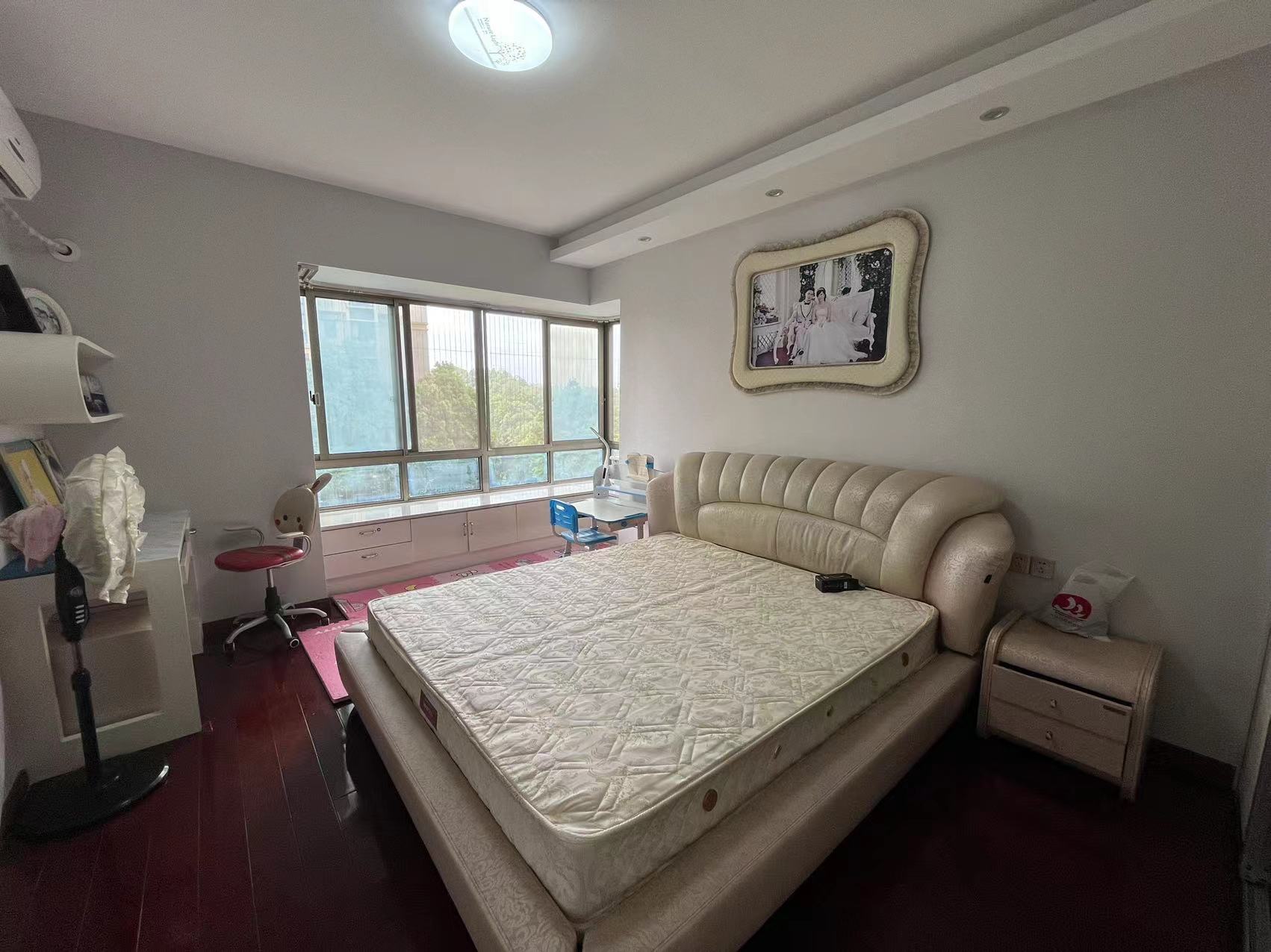 经世皇城 3室2厅2卫 69.0万 经世皇城 3室2厅2卫 69.0万室内图