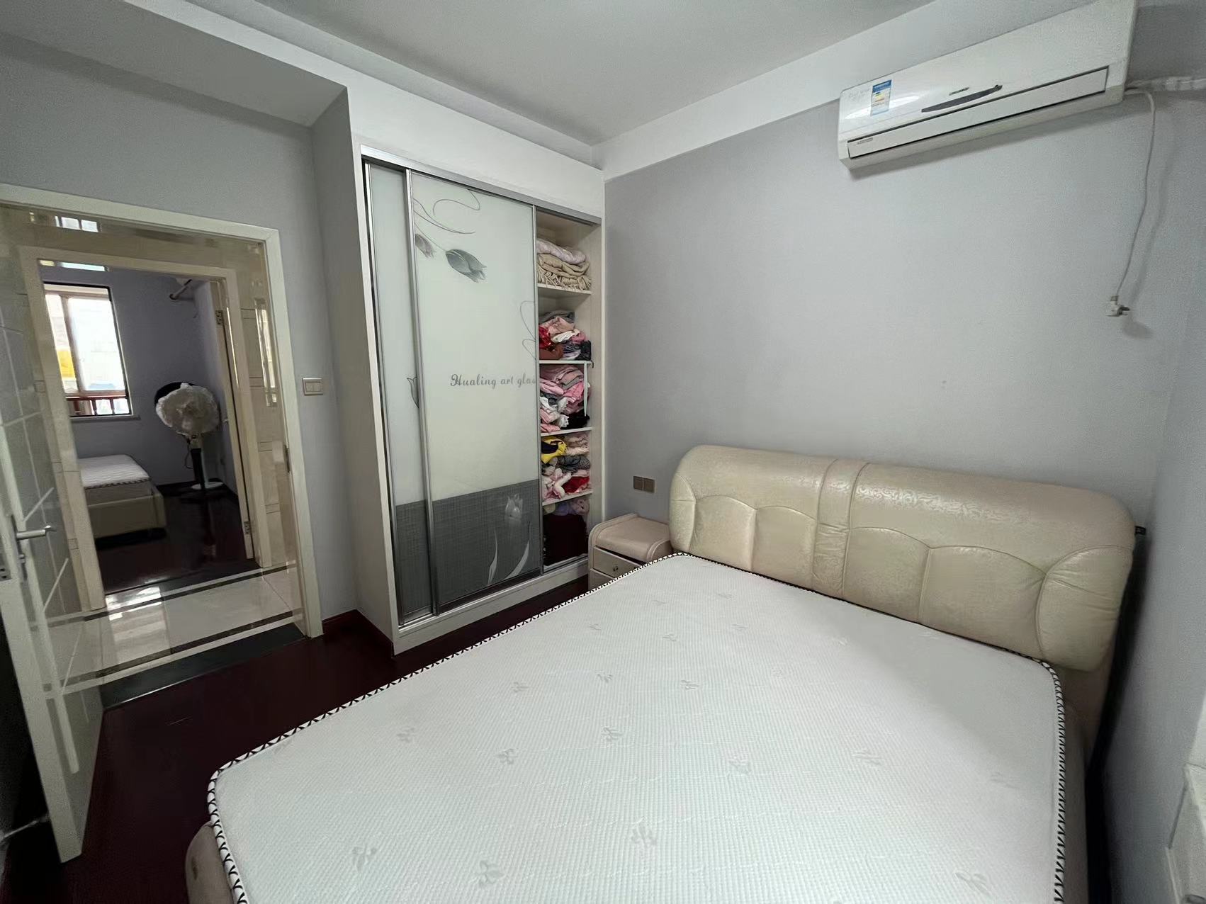 经世皇城 3室2厅2卫 69.0万 经世皇城 3室2厅2卫 69.0万室内图