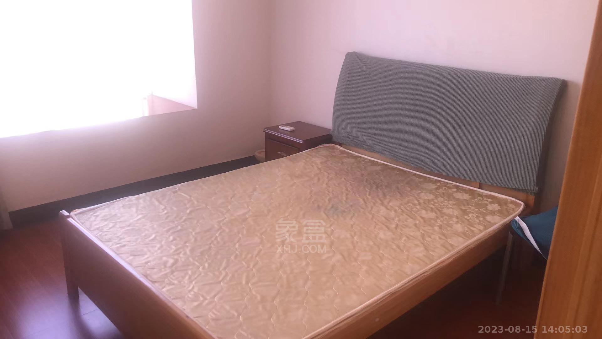 泉塘湾二期 3室2厅1卫 1200.00元/月 泉塘湾二期 3室2厅1卫 1200.00元/月室内图