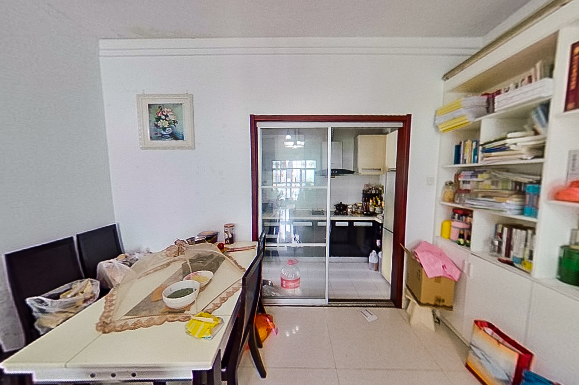 阳光100三期  2室2厅1卫    95.0万客厅