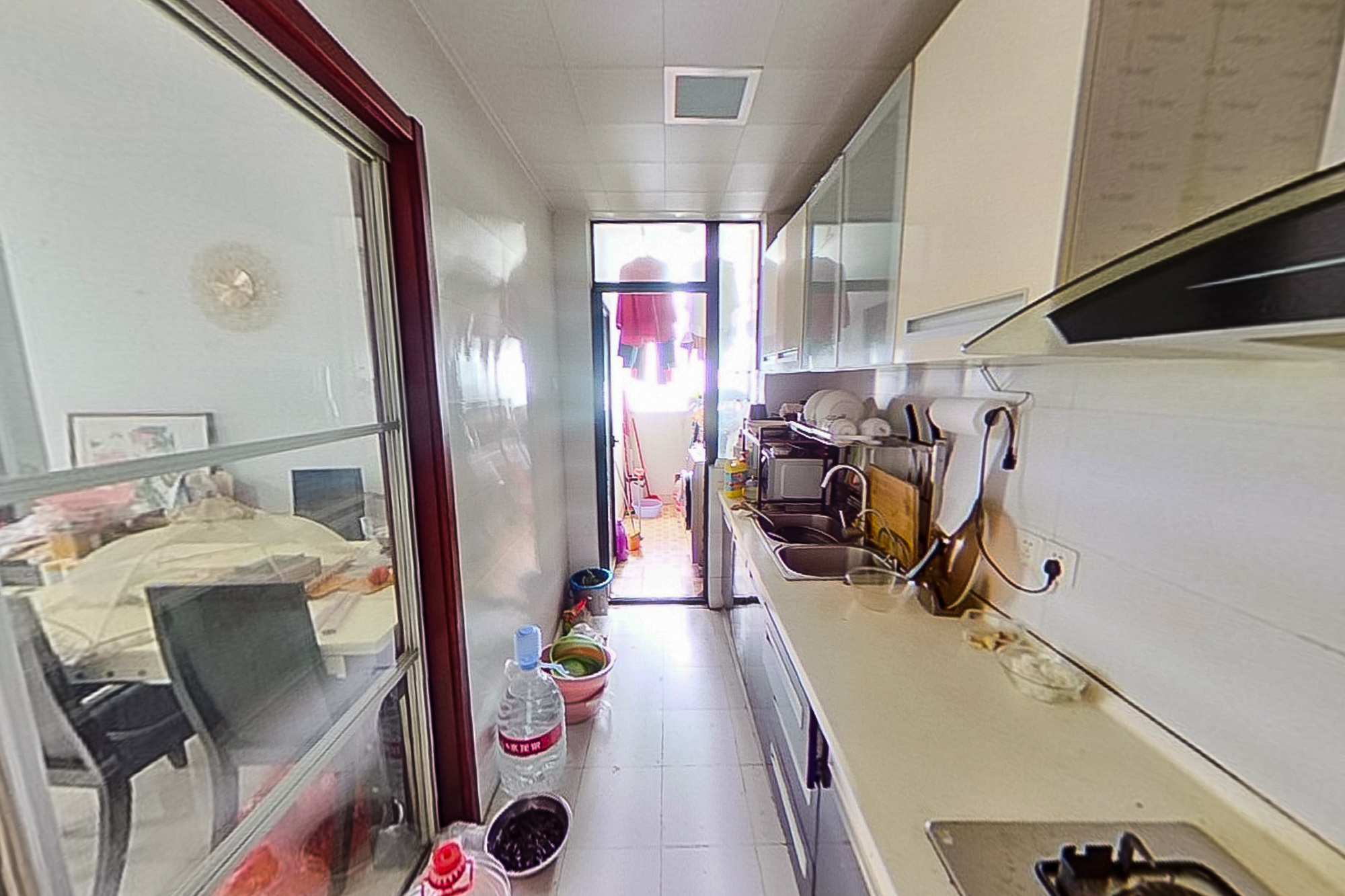 阳光100三期  2室2厅1卫    95.0万厨房